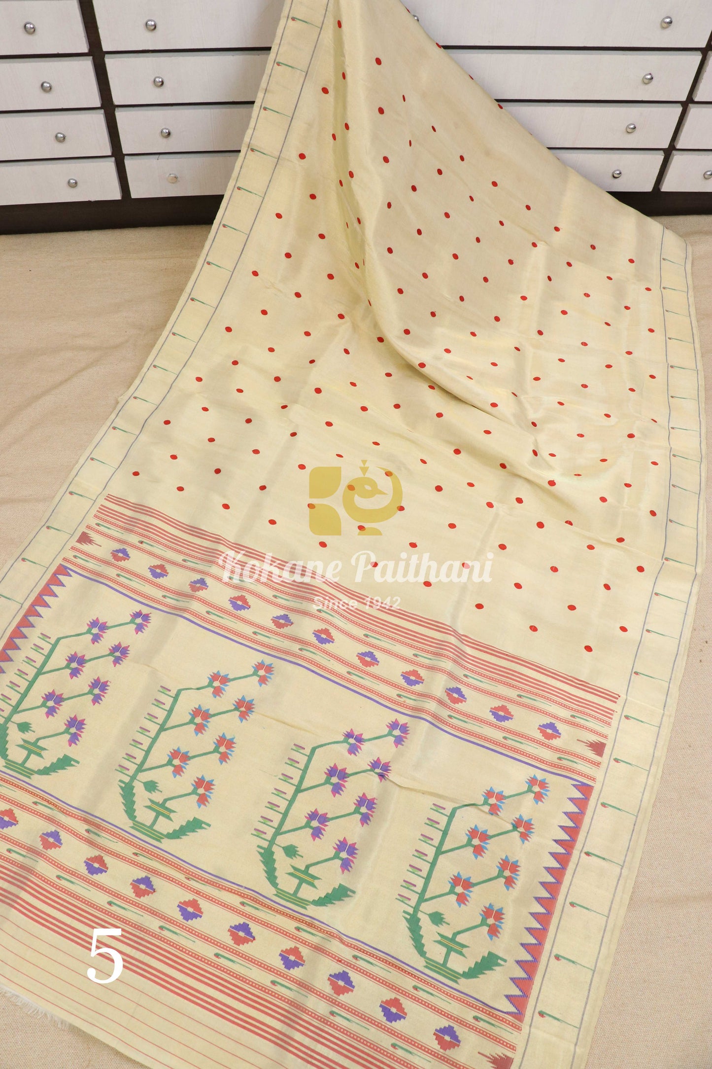 Premium Muniya Brocade Paithani Saree