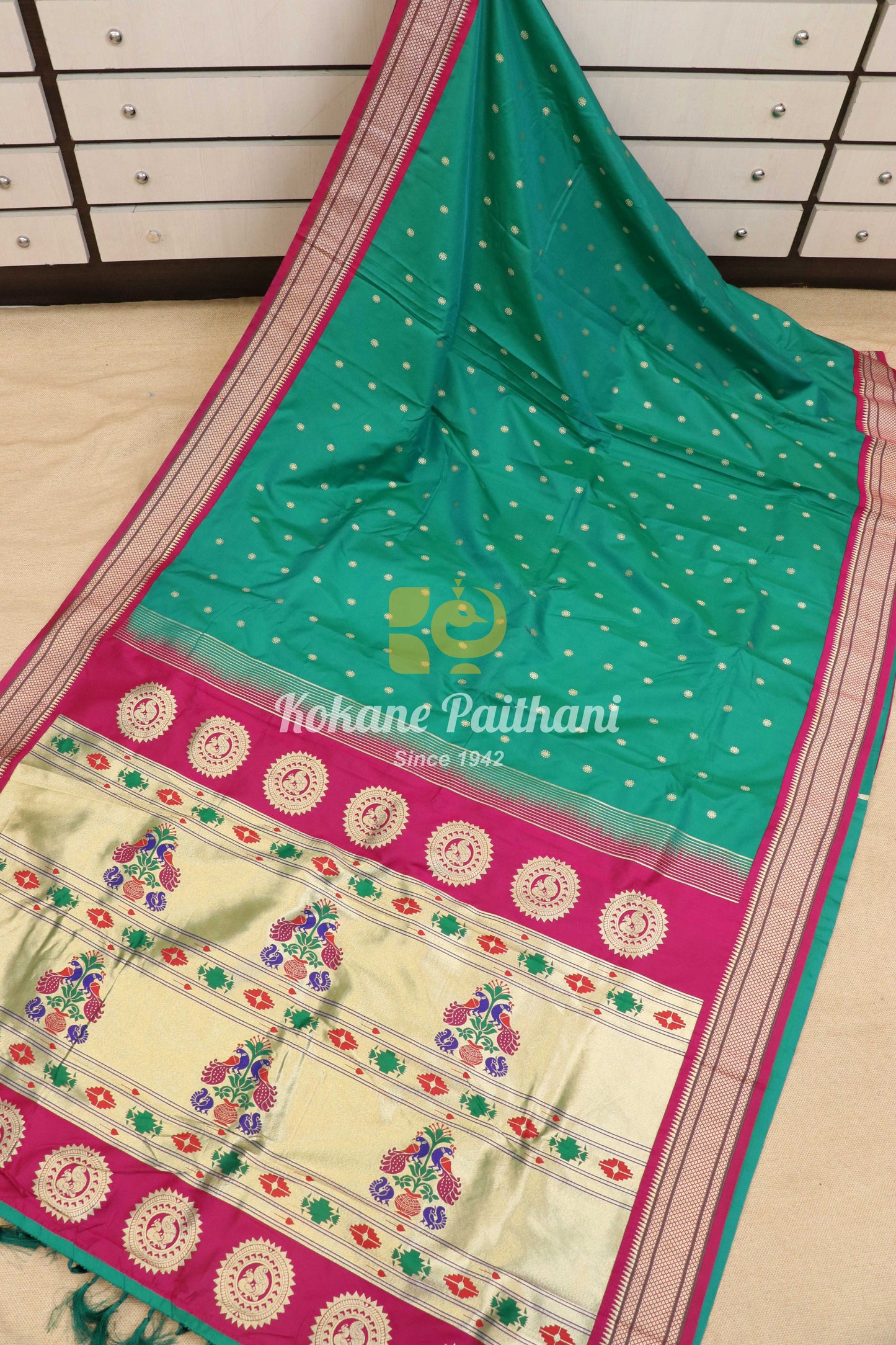 Soft Kadiyal Maharani Paithani