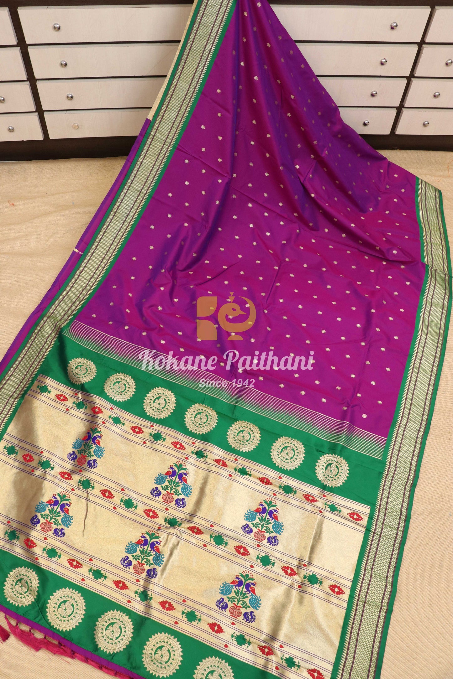 Soft Kadiyal Maharani Paithani