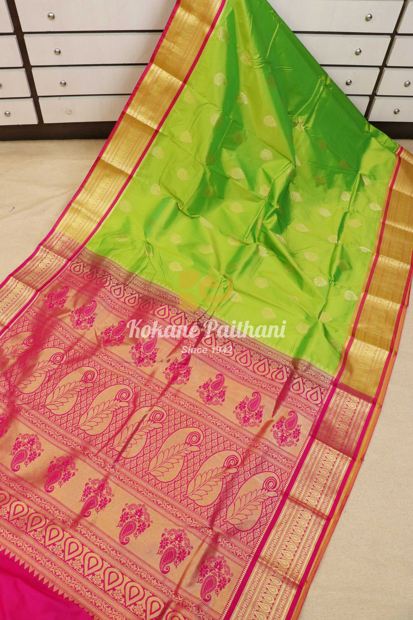Tilak Gatti Kadiyal Saree