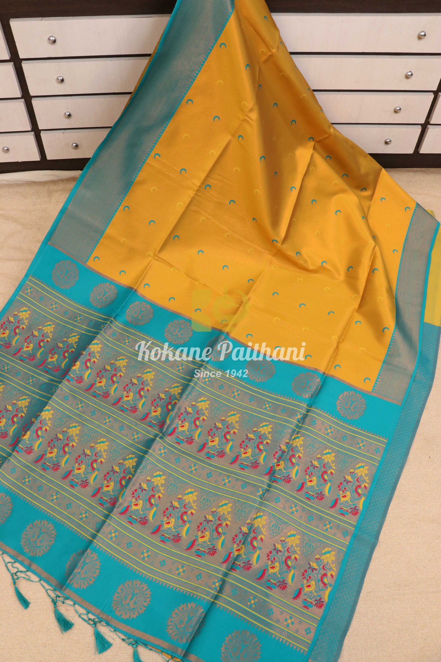Tissue Chandrakala Paithani Saree