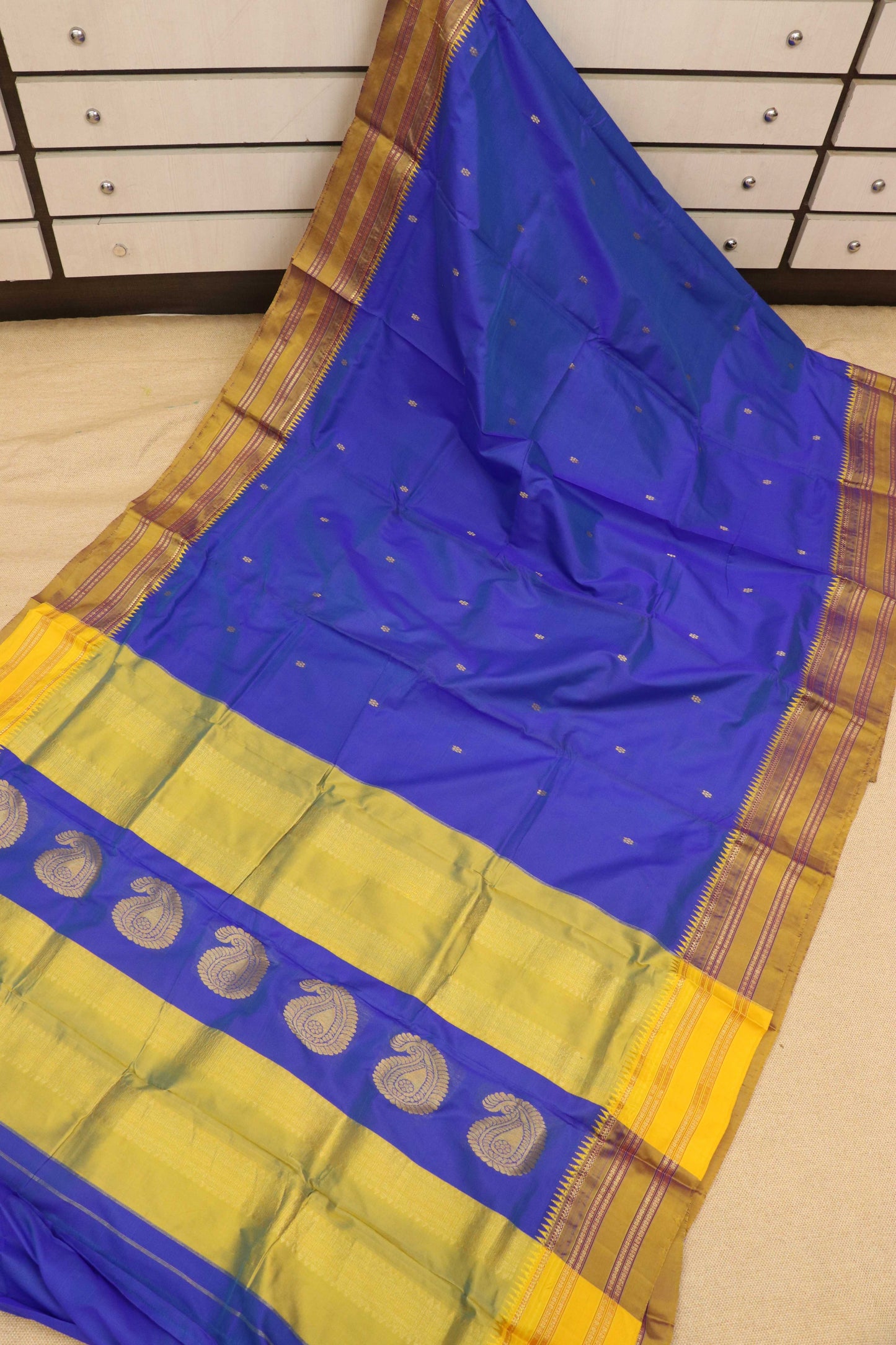 Narayanpeth Saree
