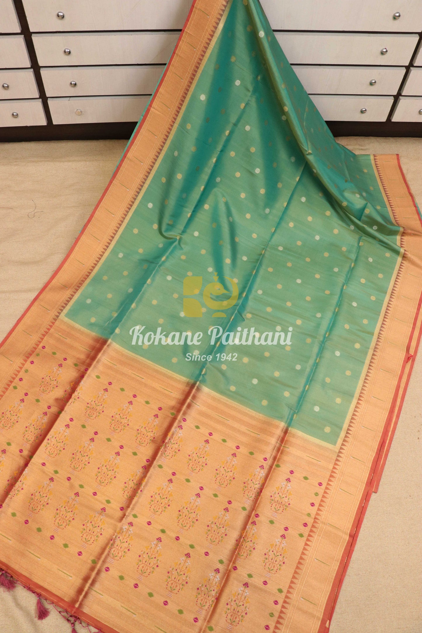 Tissue Muniya Brocade Paithani