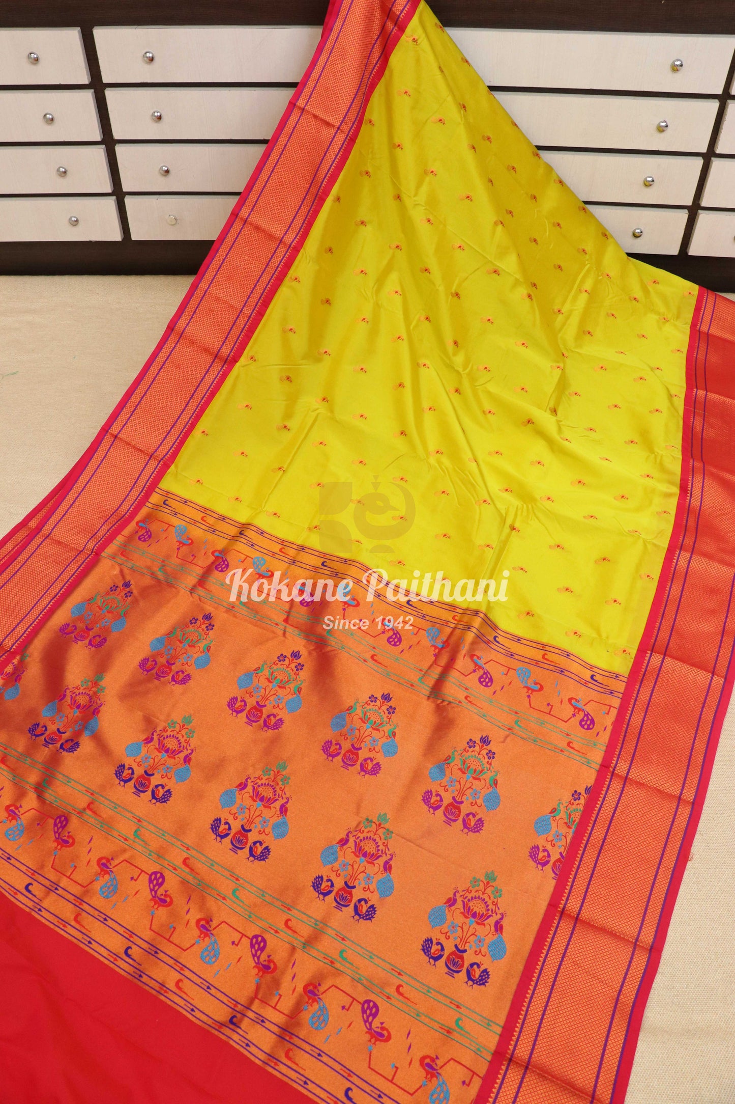 Kadiyal Peacock Maharani Paithani