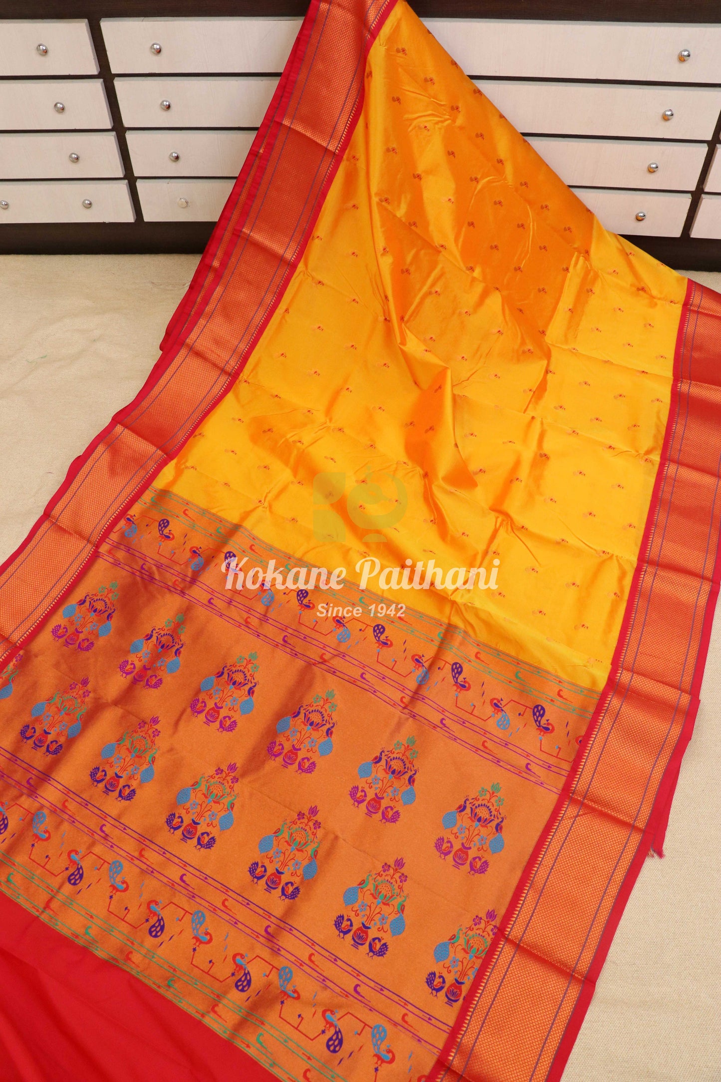 Kadiyal Peacock Maharani Paithani