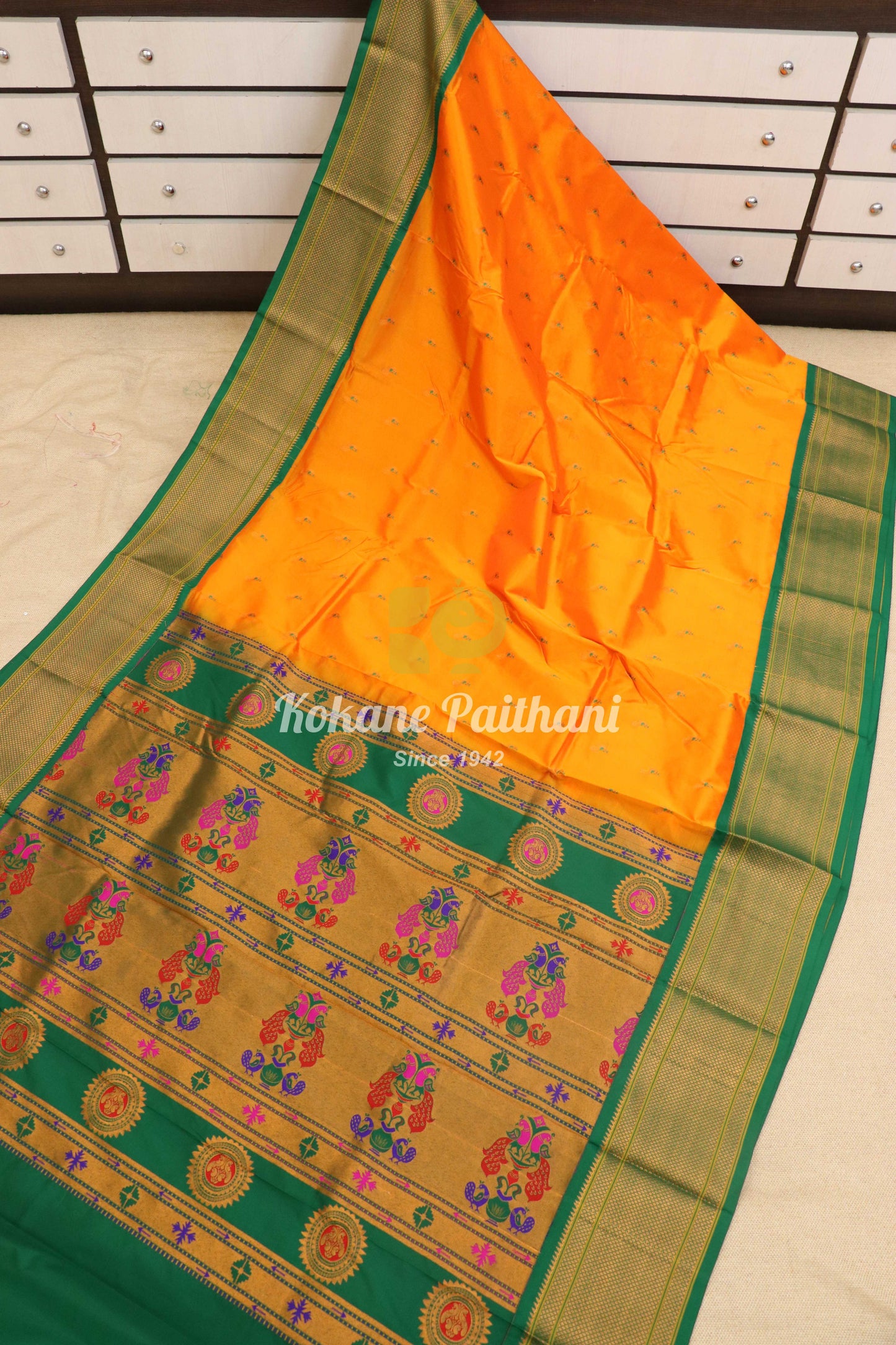 Kadiyal Peacock Maharani Paithani