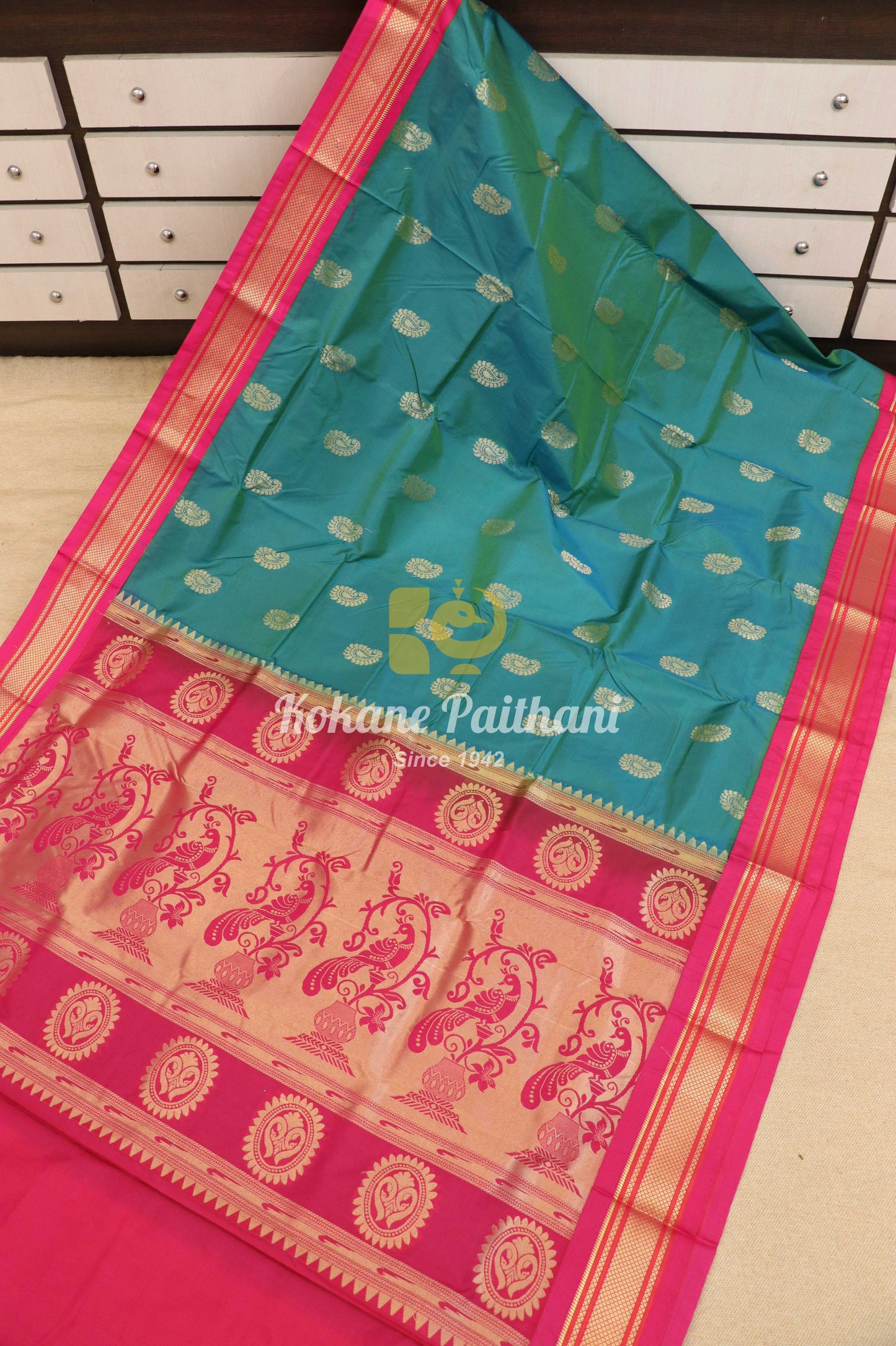 Kuyari Kadiyal Semi Paithani Saree