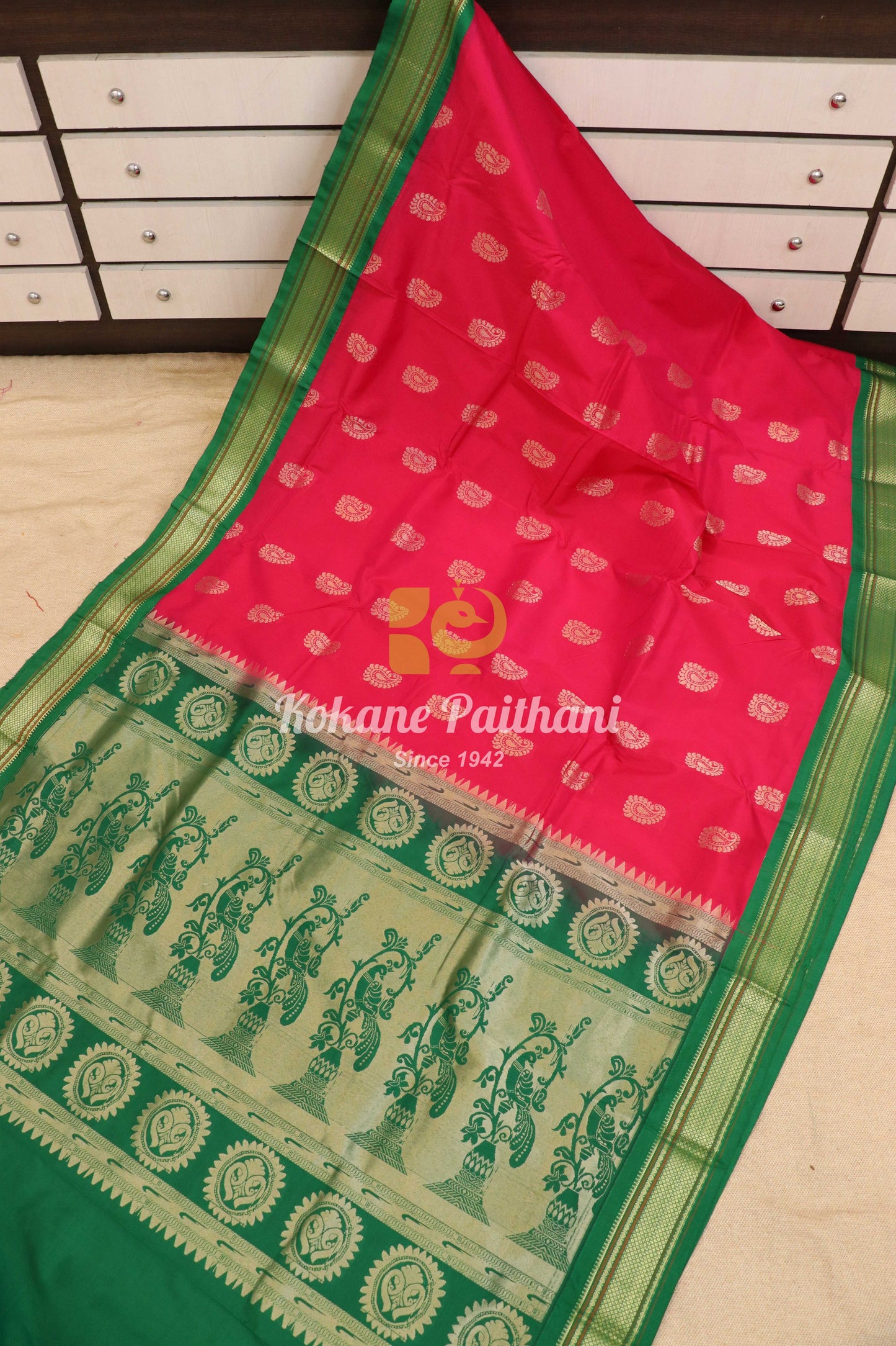 Kuyari Kadiyal Semi Paithani Saree