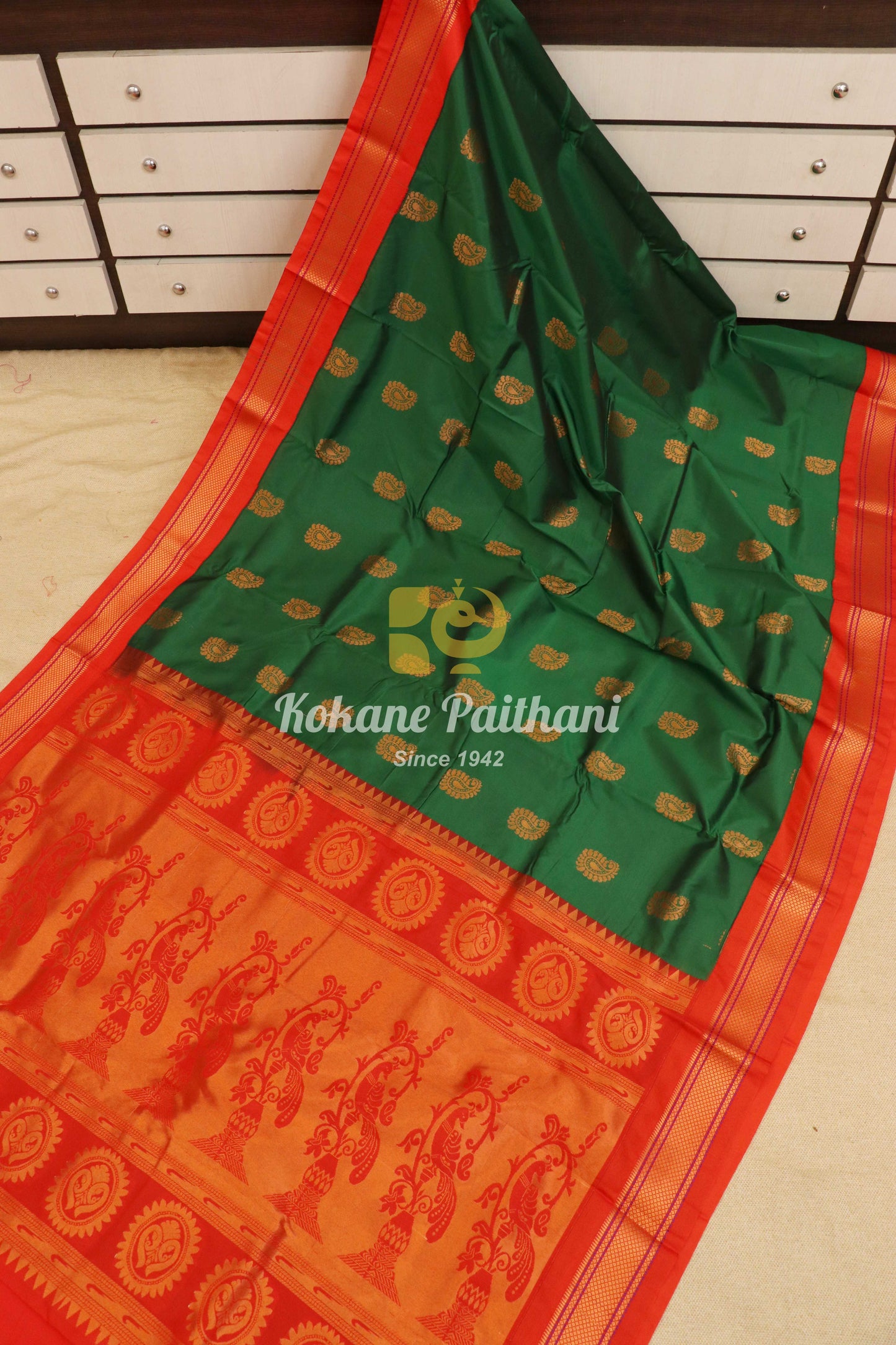 Kuyari Kadiyal Semi Paithani Saree