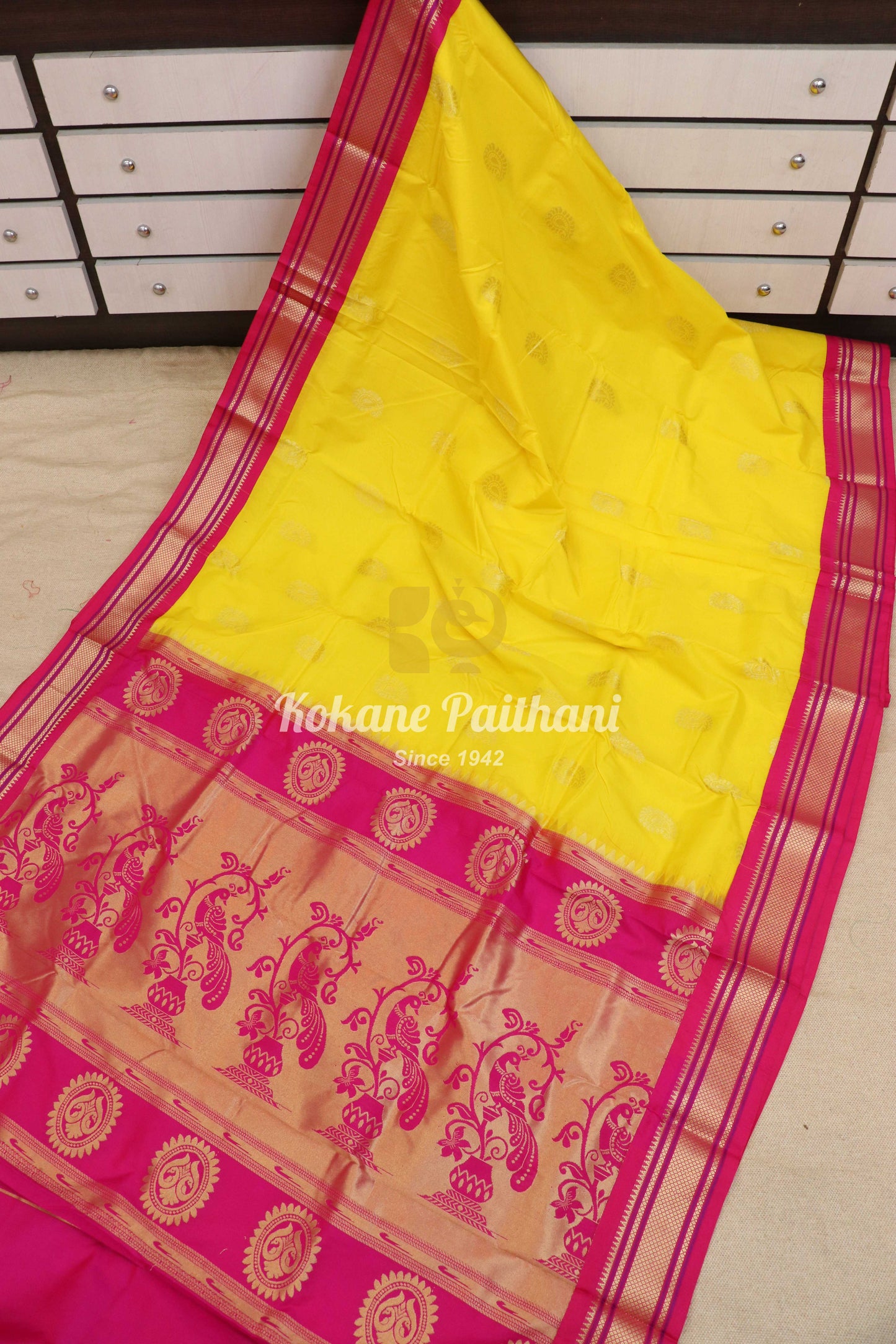 Kuyari Kadiyal Semi Paithani Saree