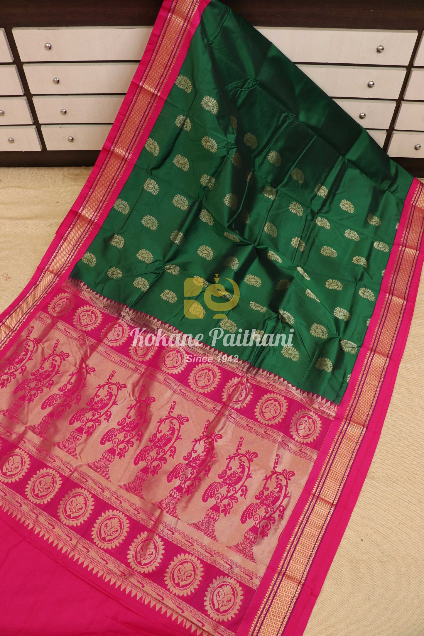 Kuyari Kadiyal Semi Paithani Saree