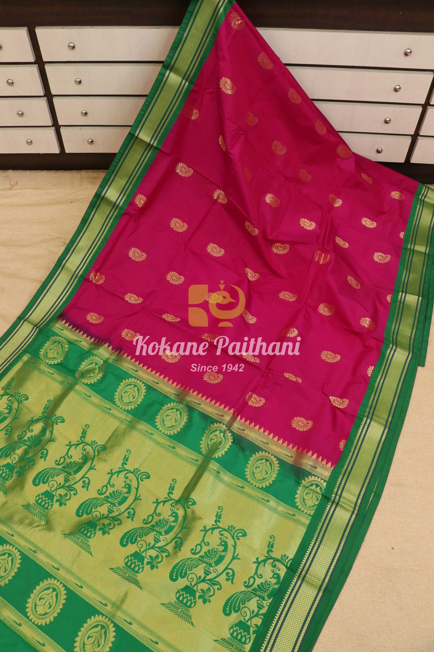 Kuyari Kadiyal Semi Paithani Saree