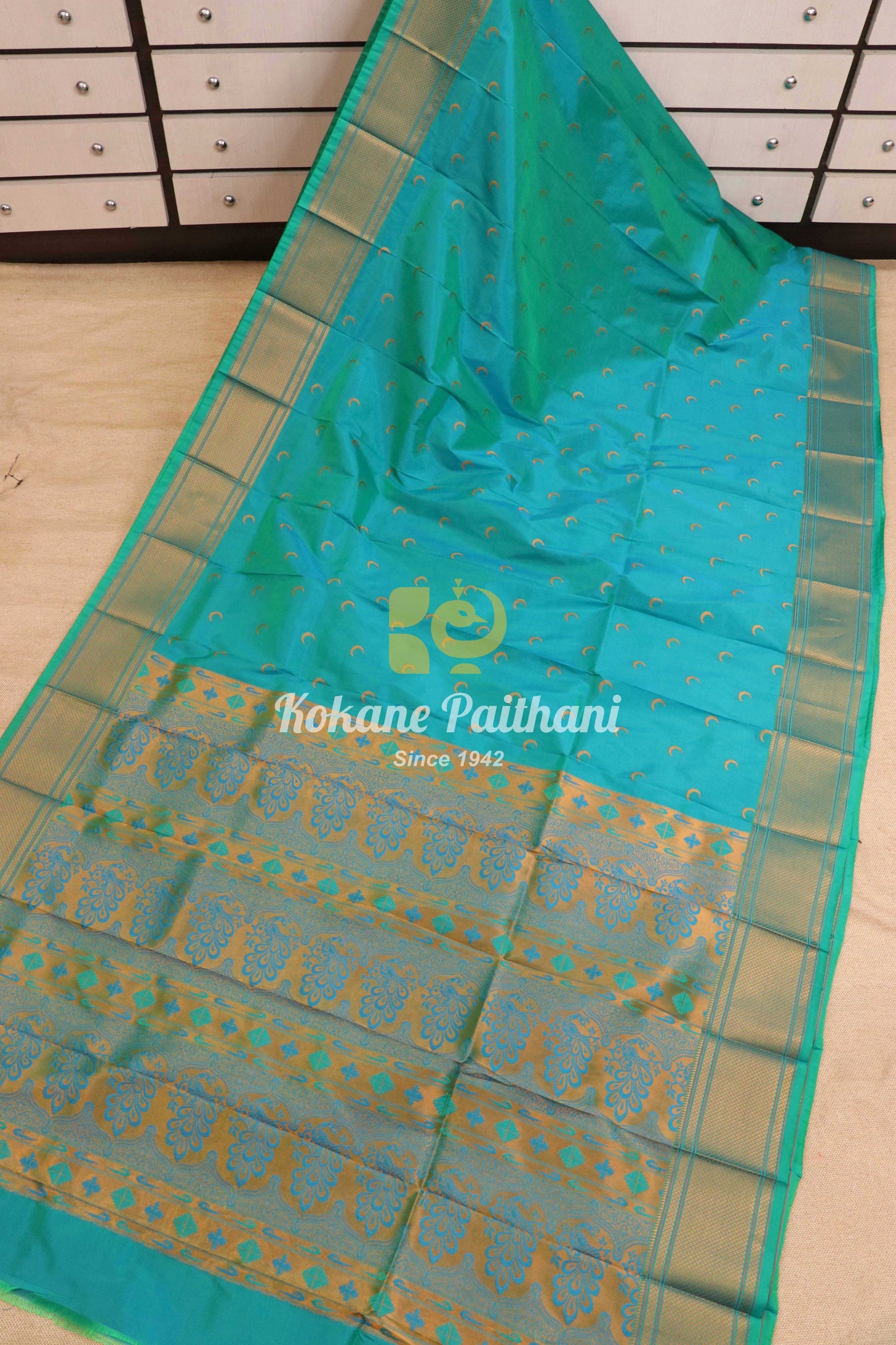 Tana Chandrakor Semi Paithani