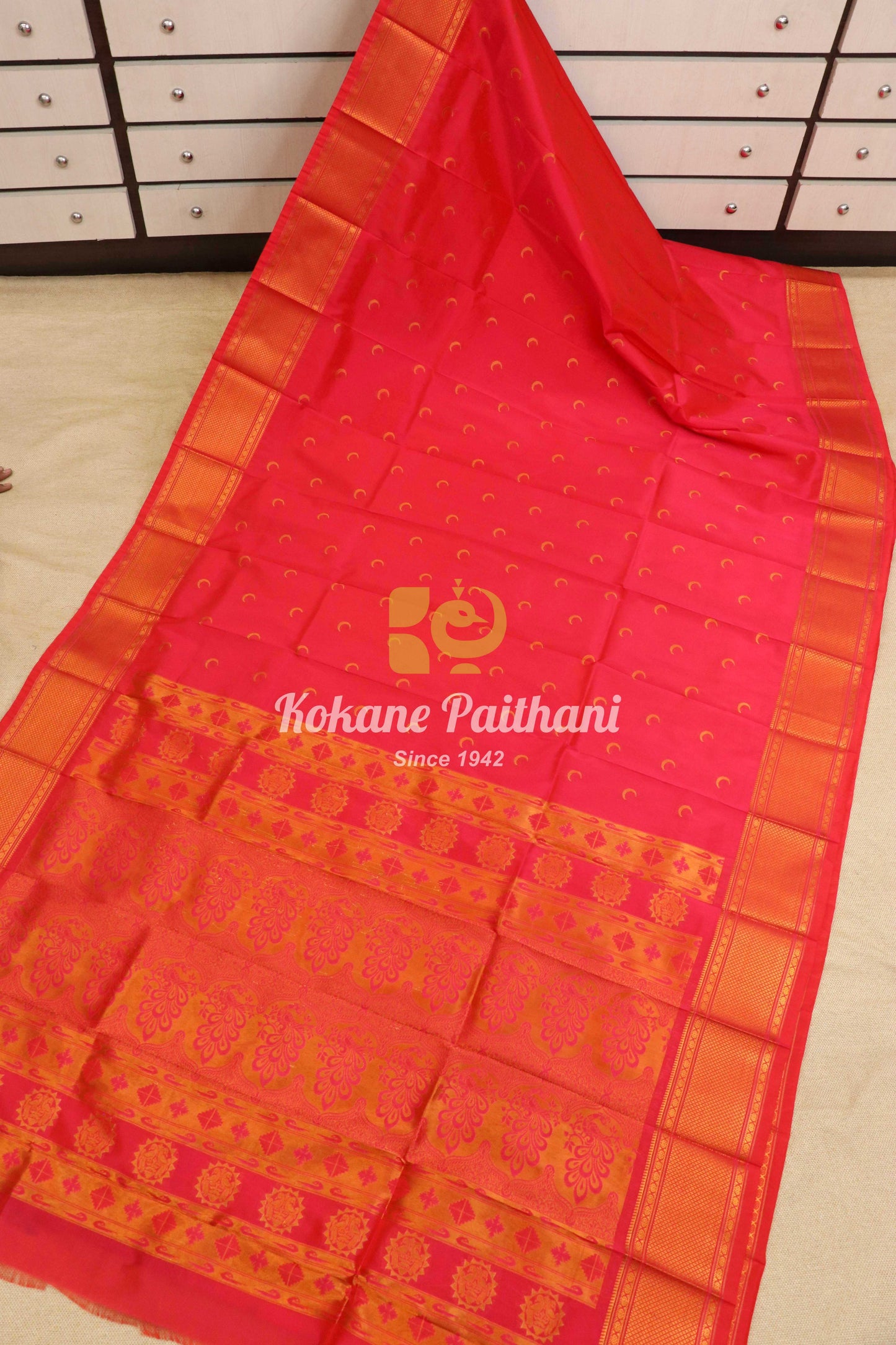 Tana Chandrakor Semi Paithani