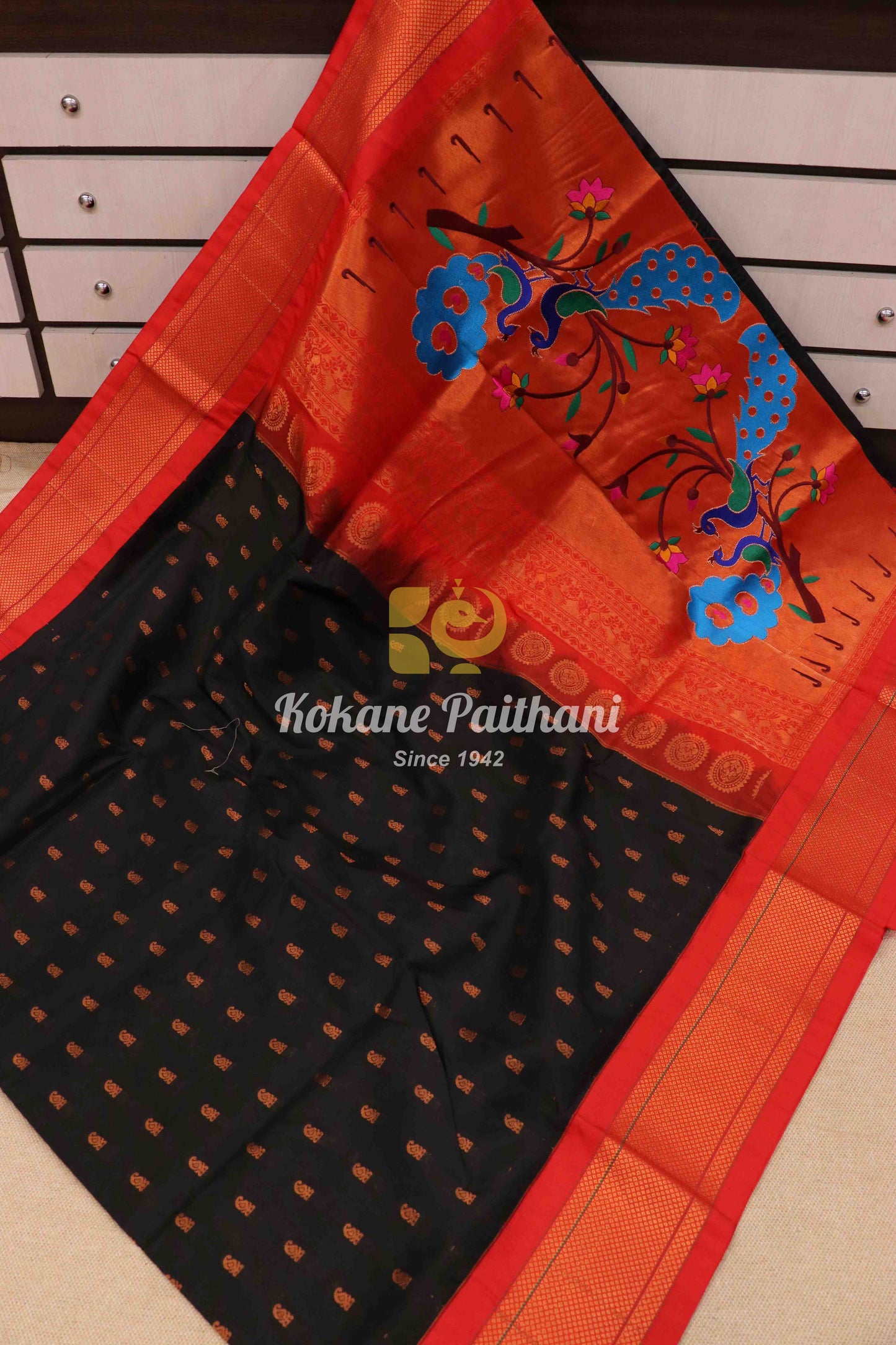 Kadiyal Rich Pallu Paithani Saree