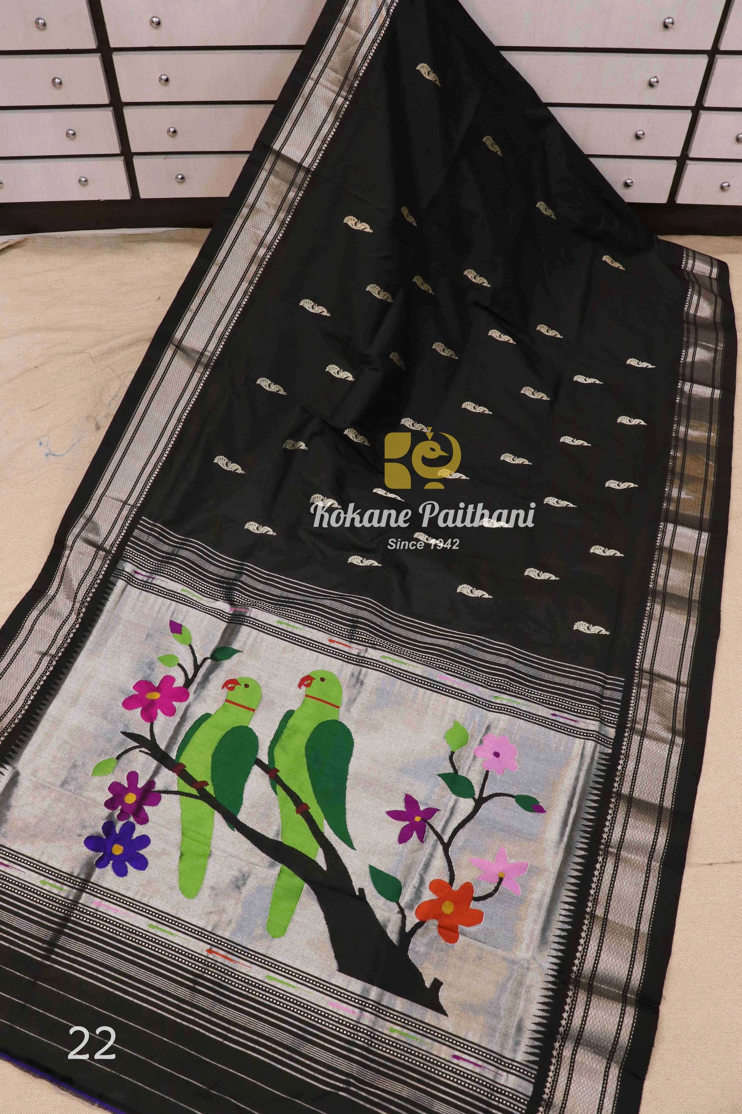 Fancy Pallu Silver Silk Paithani Saree