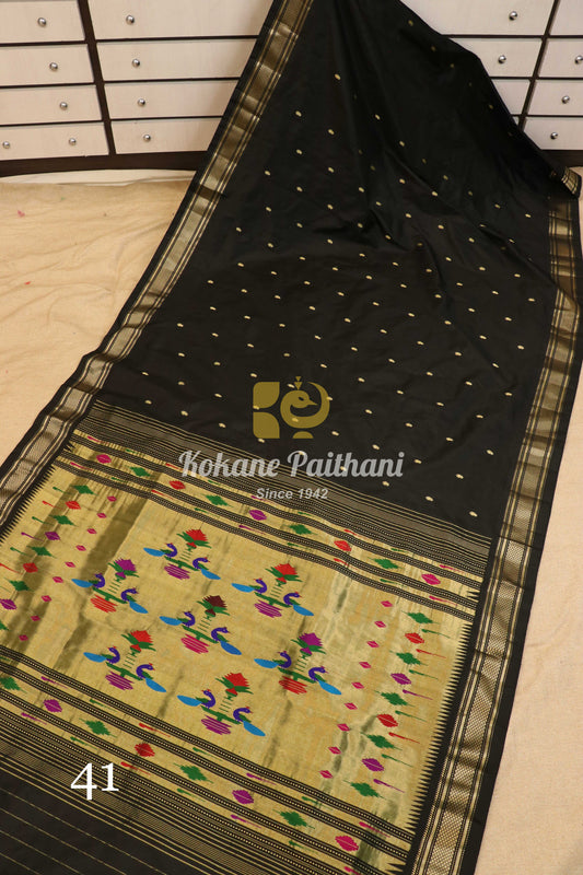 Traditional Pallu Silk Paithani Saree