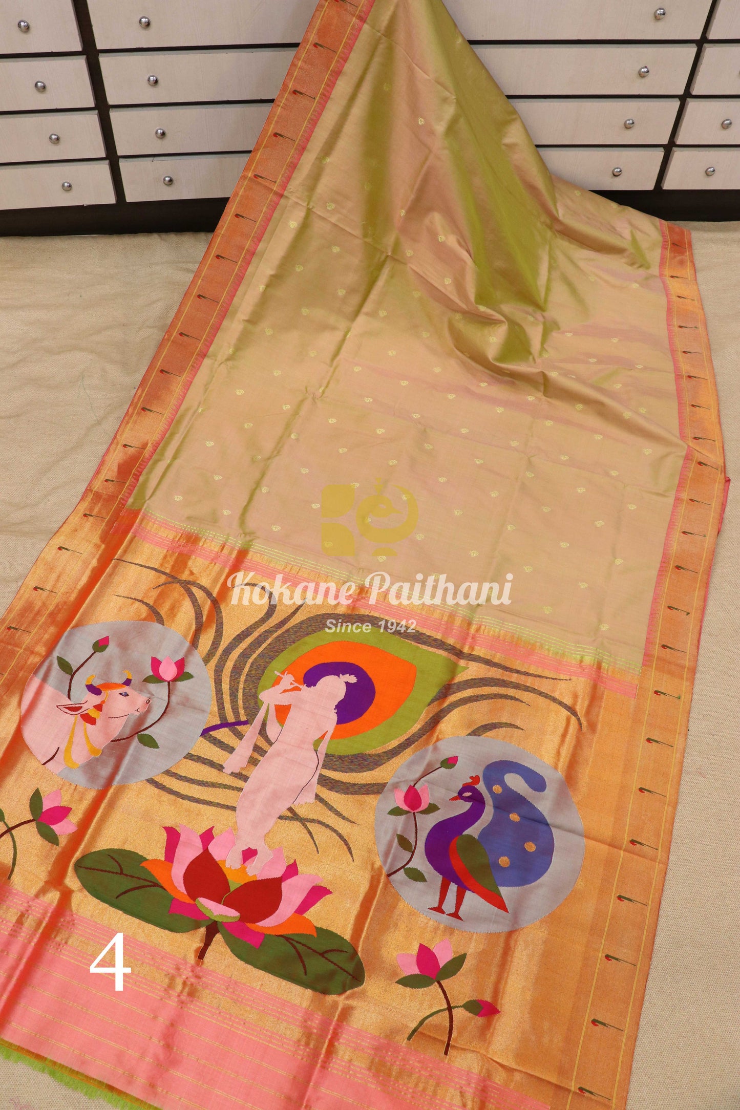 Premium Muniya Brocade Paithani Saree