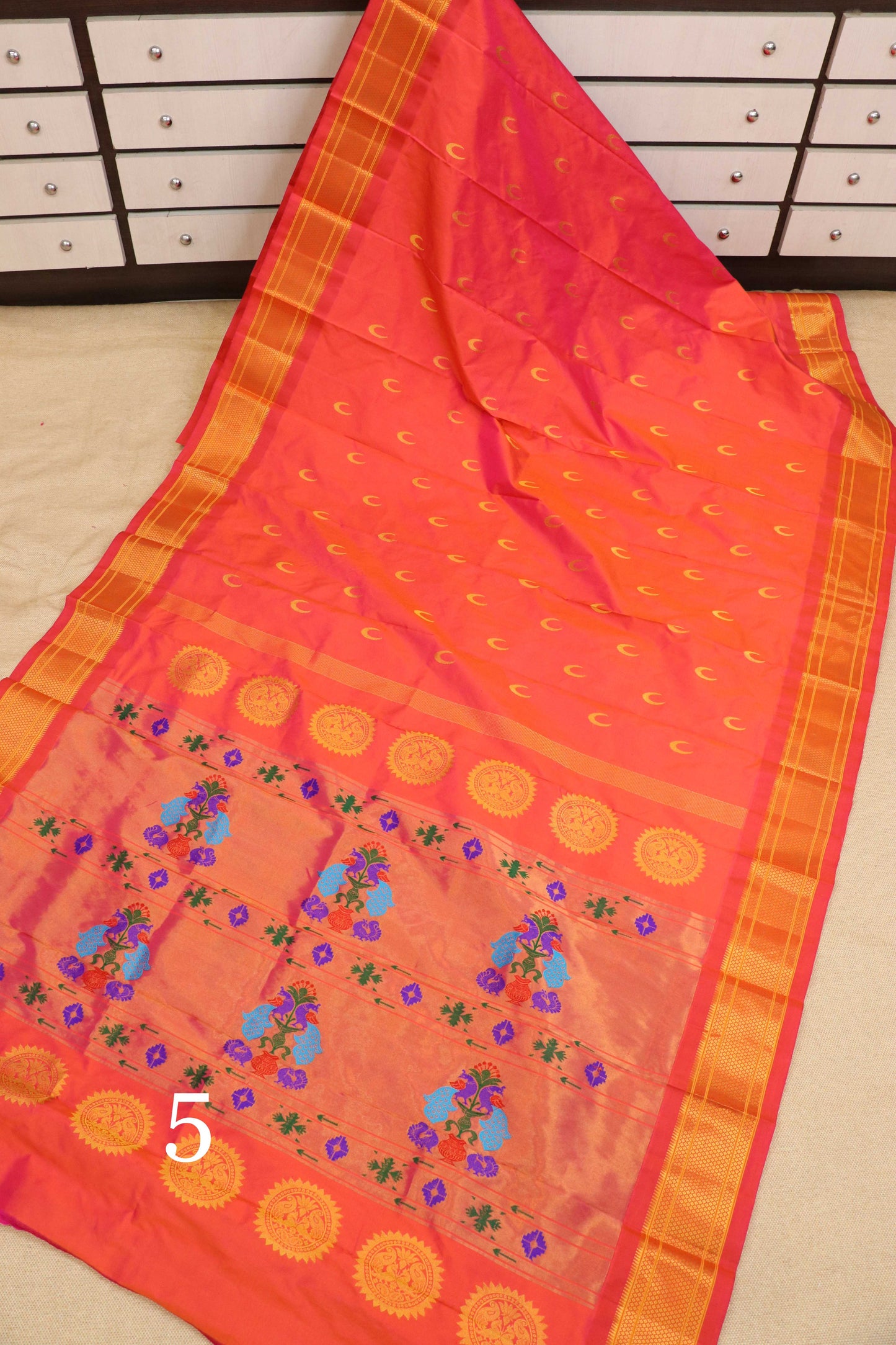 Chandrakala Maharani Paithani Saree