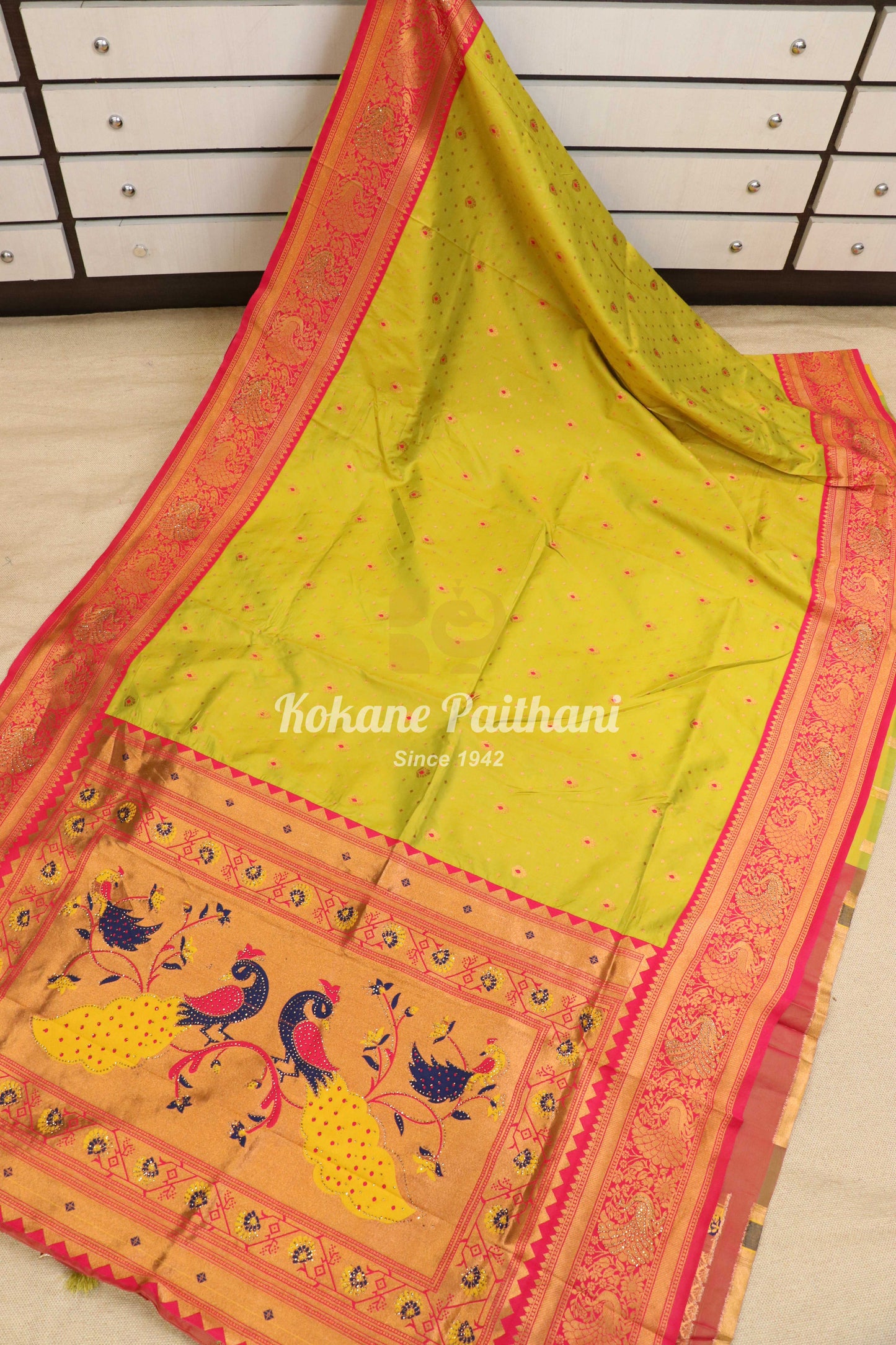 Magic Silk 07 Semi Paithani