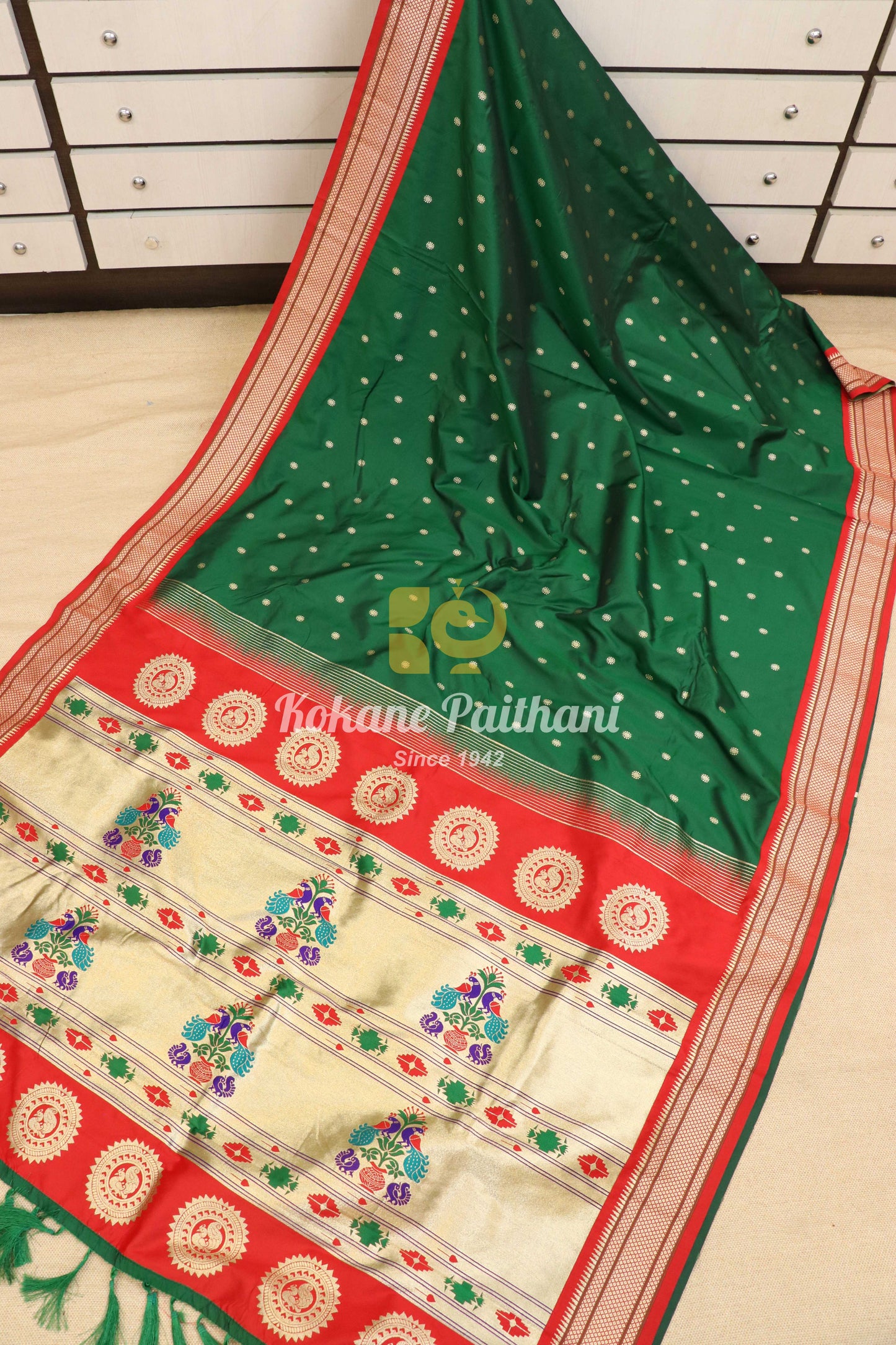 Soft Kadiyal Maharani Paithani