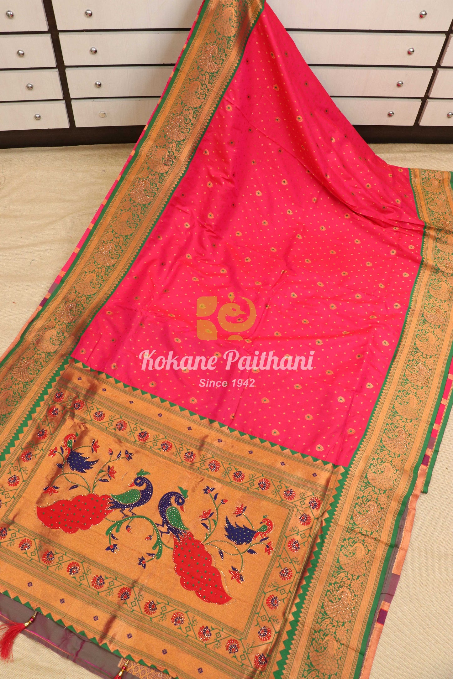 Magic Silk 07 Semi Paithani