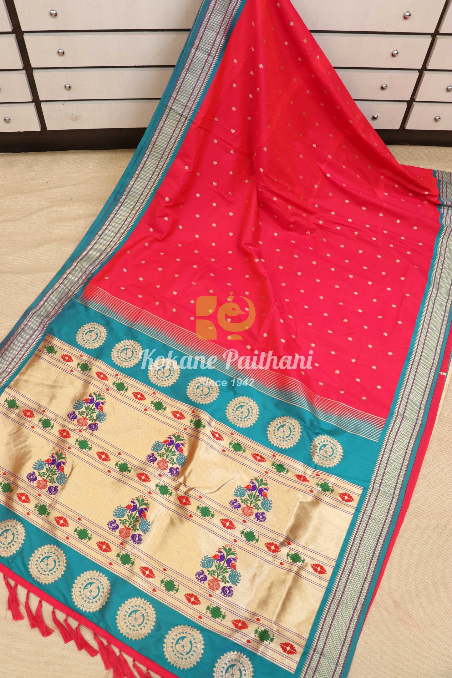 Soft Kadiyal Maharani Paithani