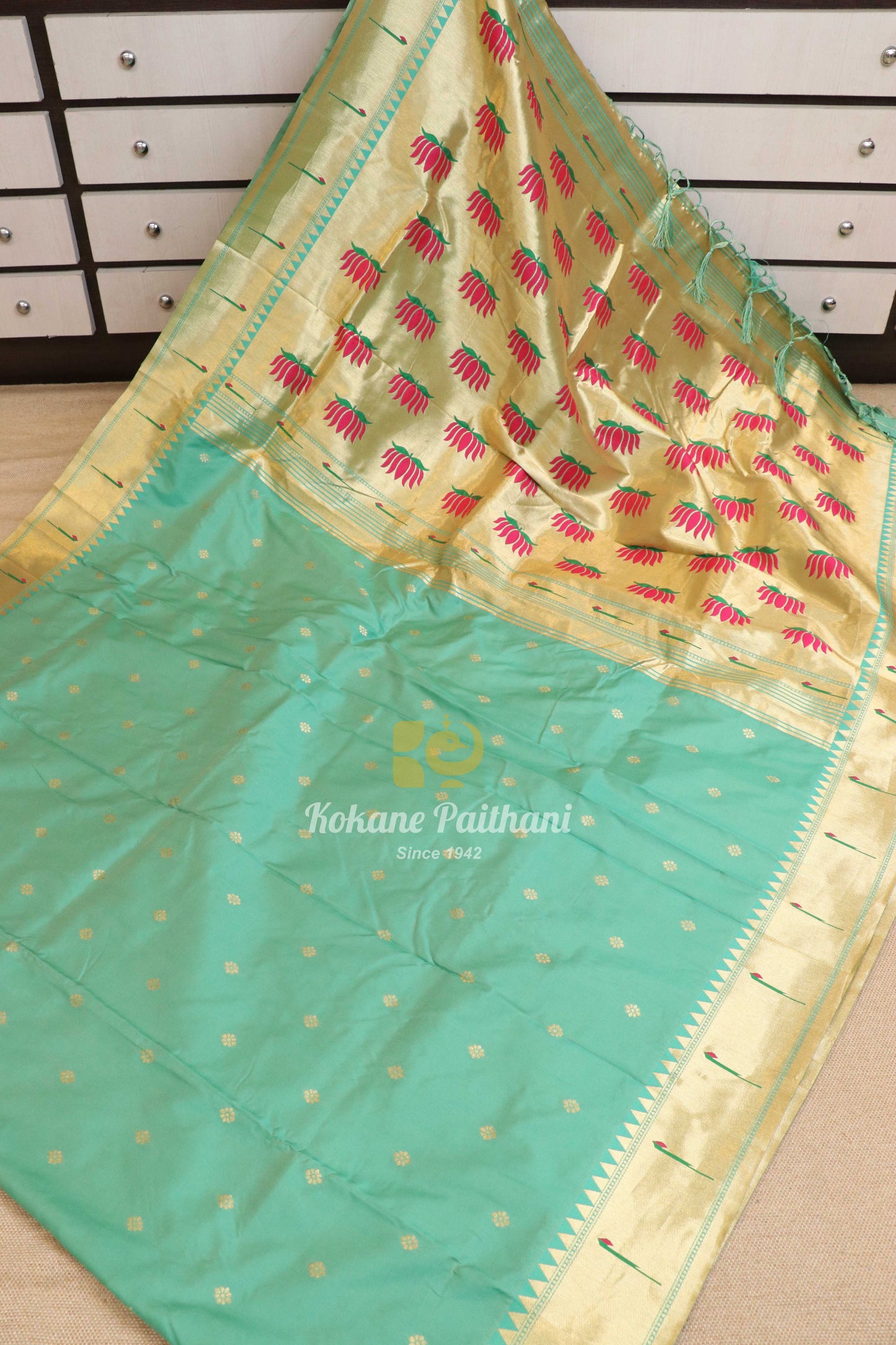 Semi Muniya Paithani Saree