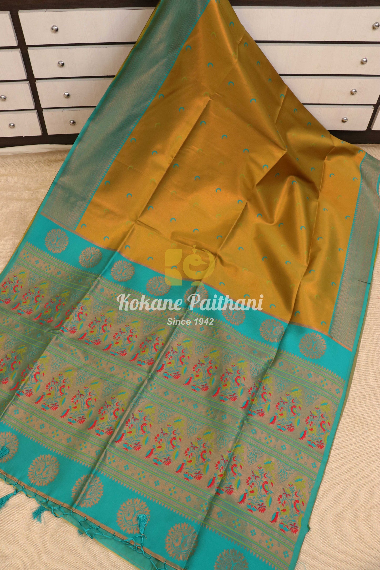 Tissue Chandrakala Paithani Saree