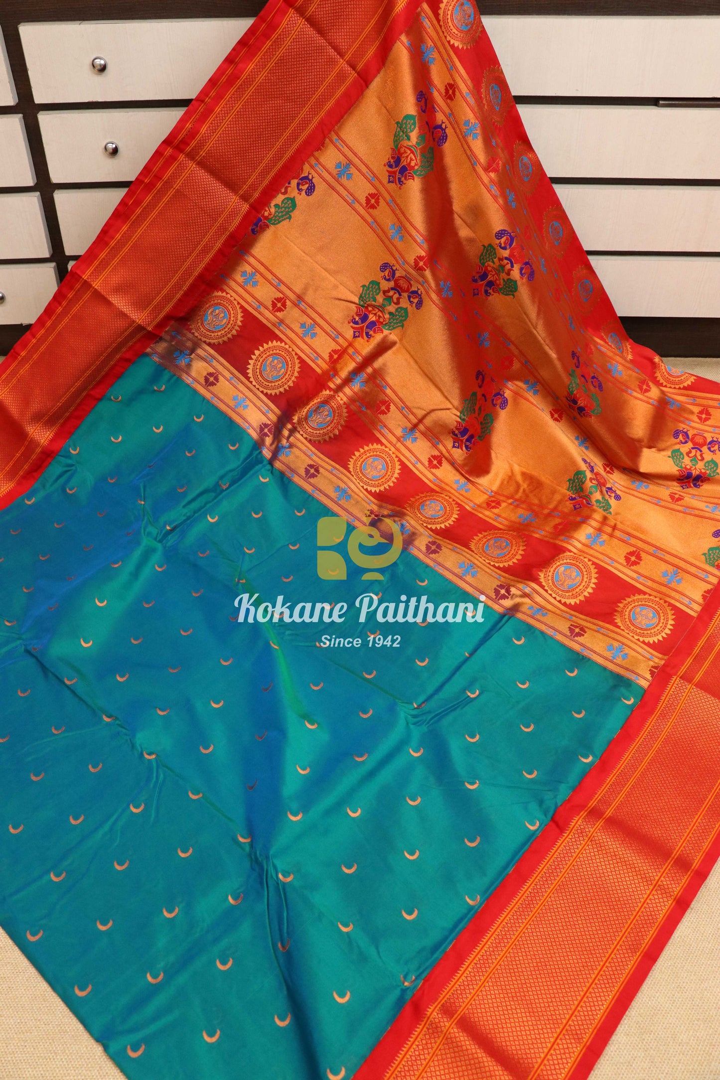 Kadiyal Chandrakala Fancy Pallu Paithani