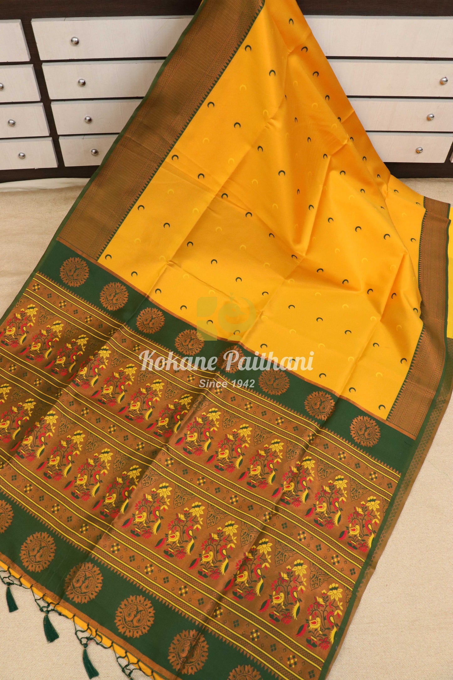 Tissue Chandrakala Paithani Saree