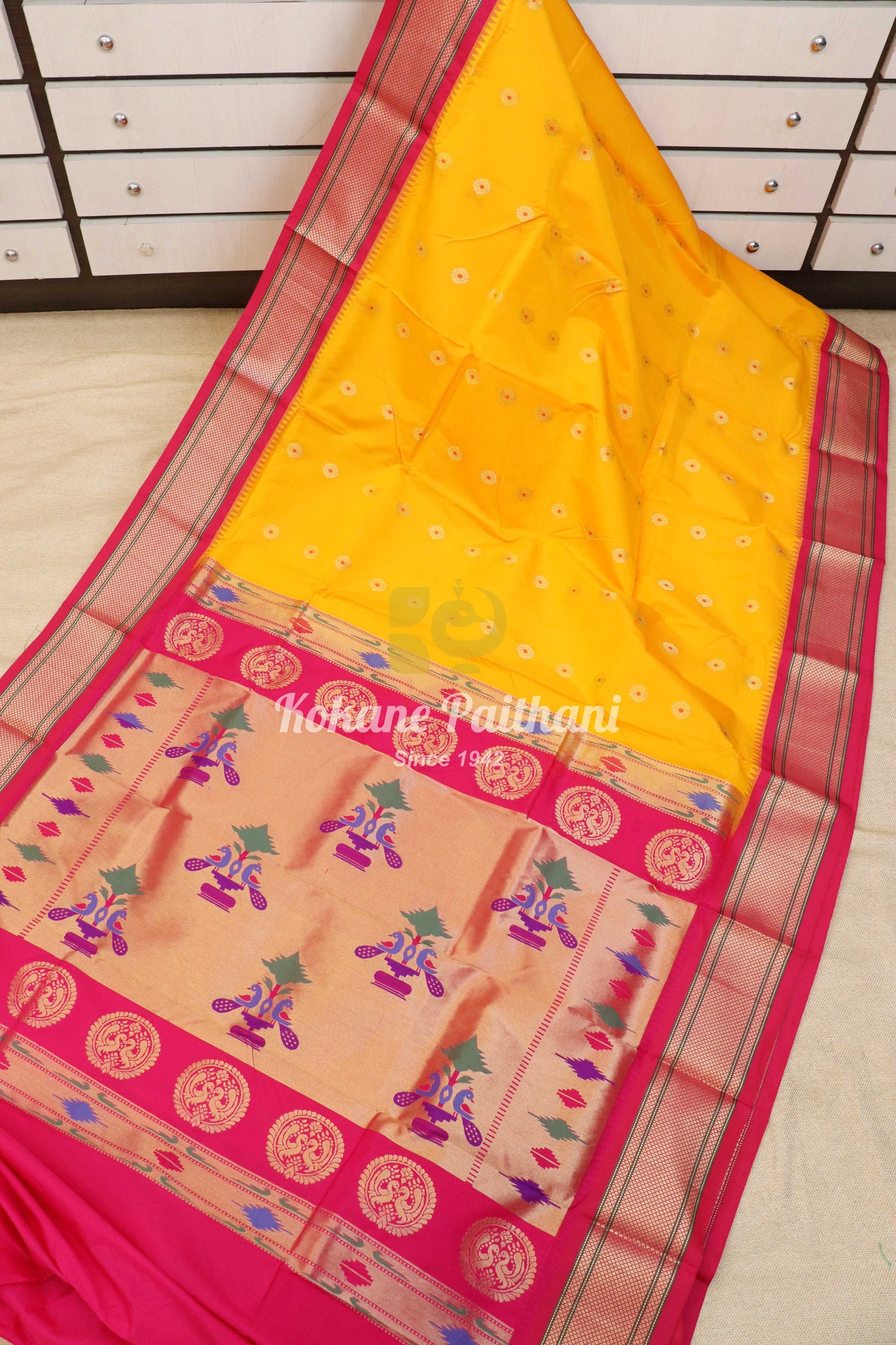 Kadiyal SS Semi Paithani