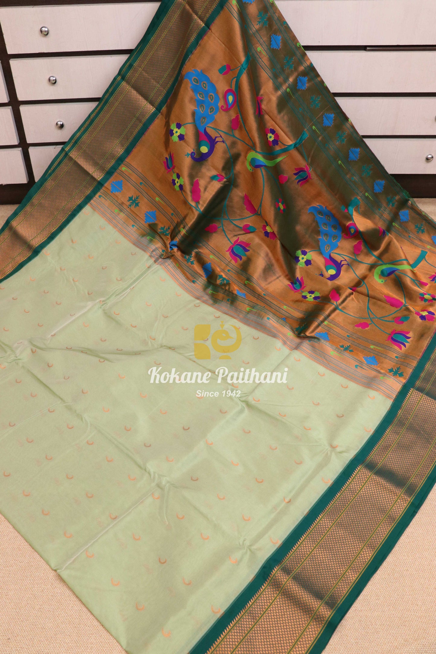 Kadiyal Chandrakala Fancy Pallu Paithani