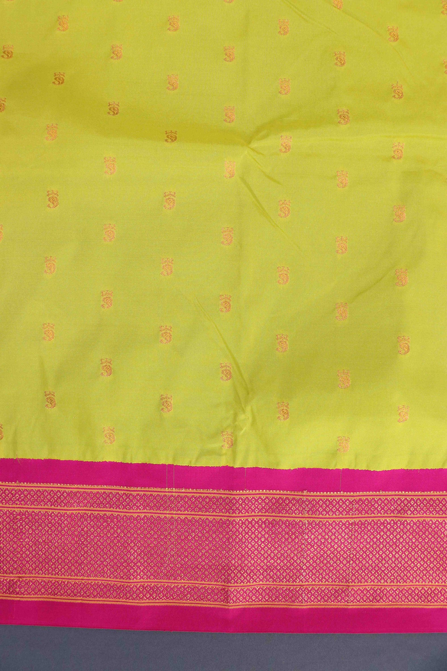 Kadiyal Rich Pallu Paithani