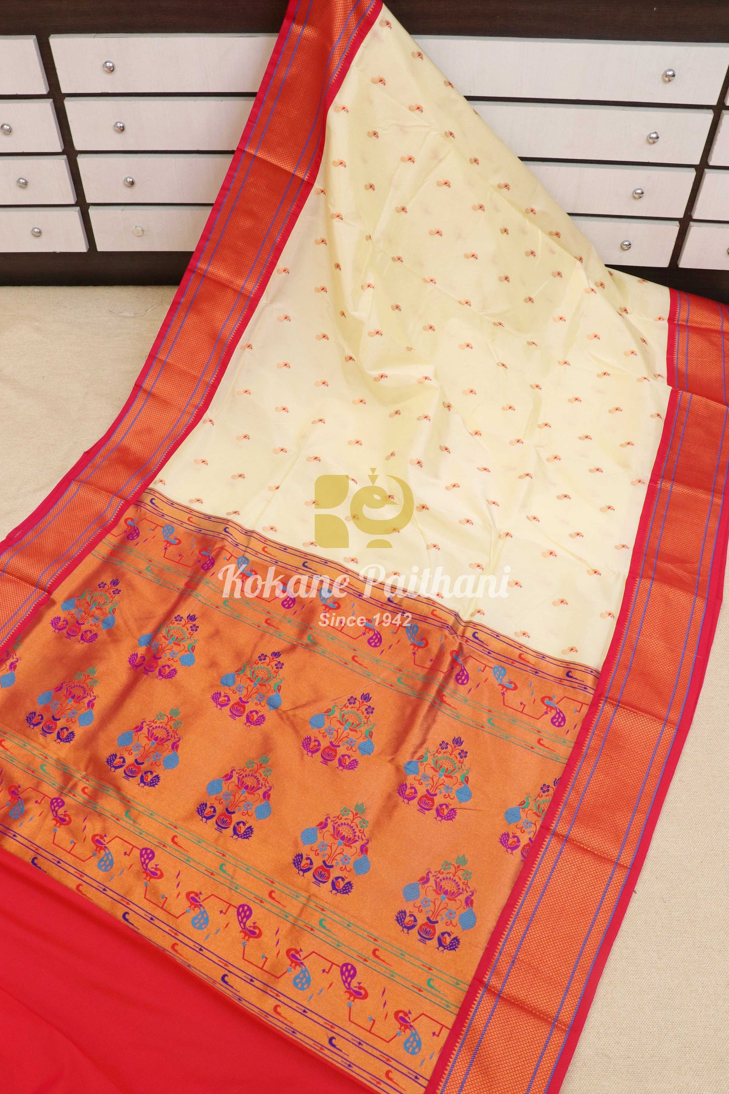 Kadiyal Peacock Maharani Paithani