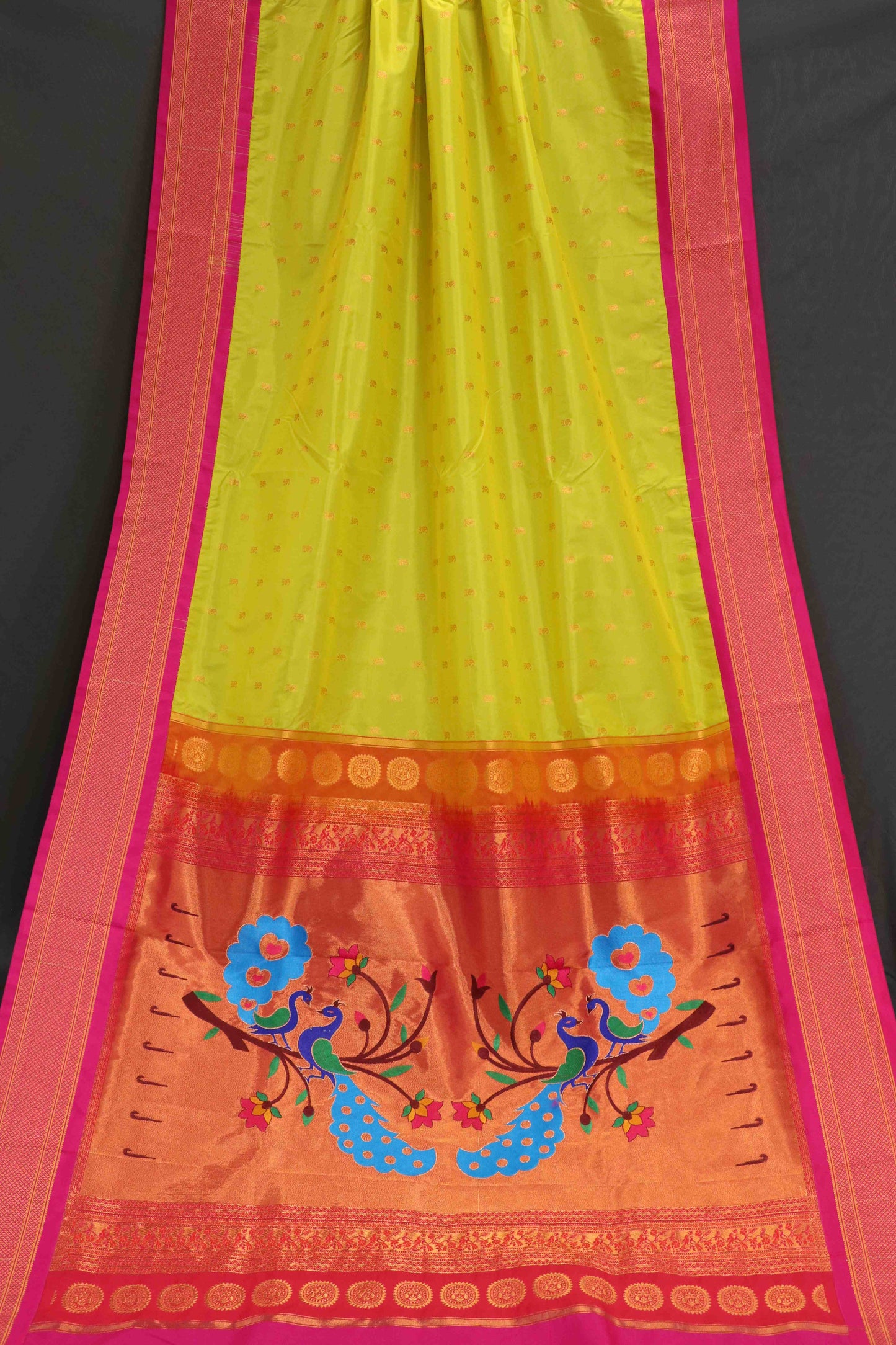 Kadiyal Rich Pallu Paithani