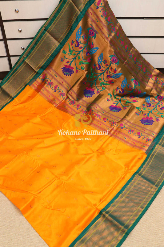 Kadiyal Chandrakala Fancy Pallu Paithani