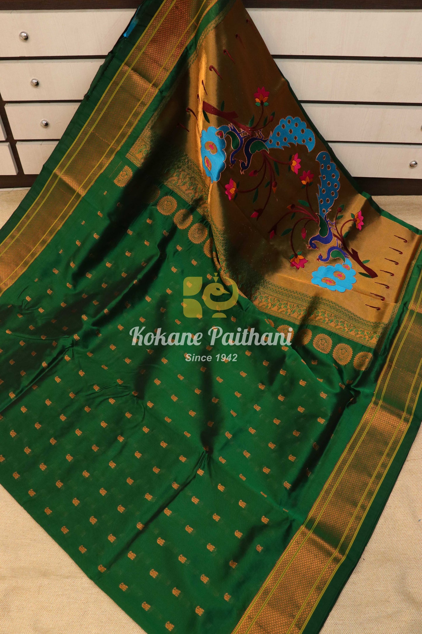 Kadiyal Rich Pallu Paithani Saree