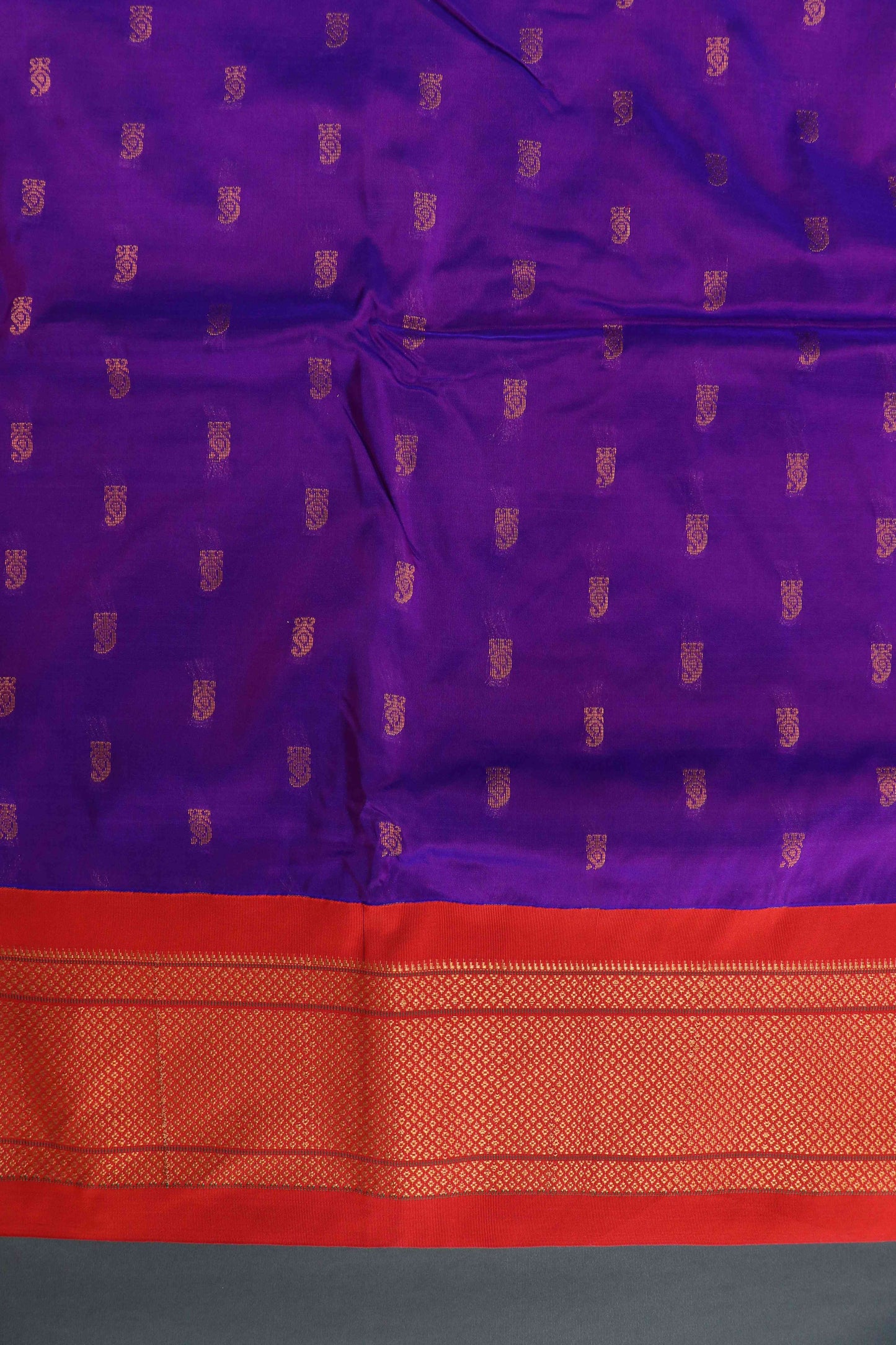 Kadiyal Rich Pallu Paithani