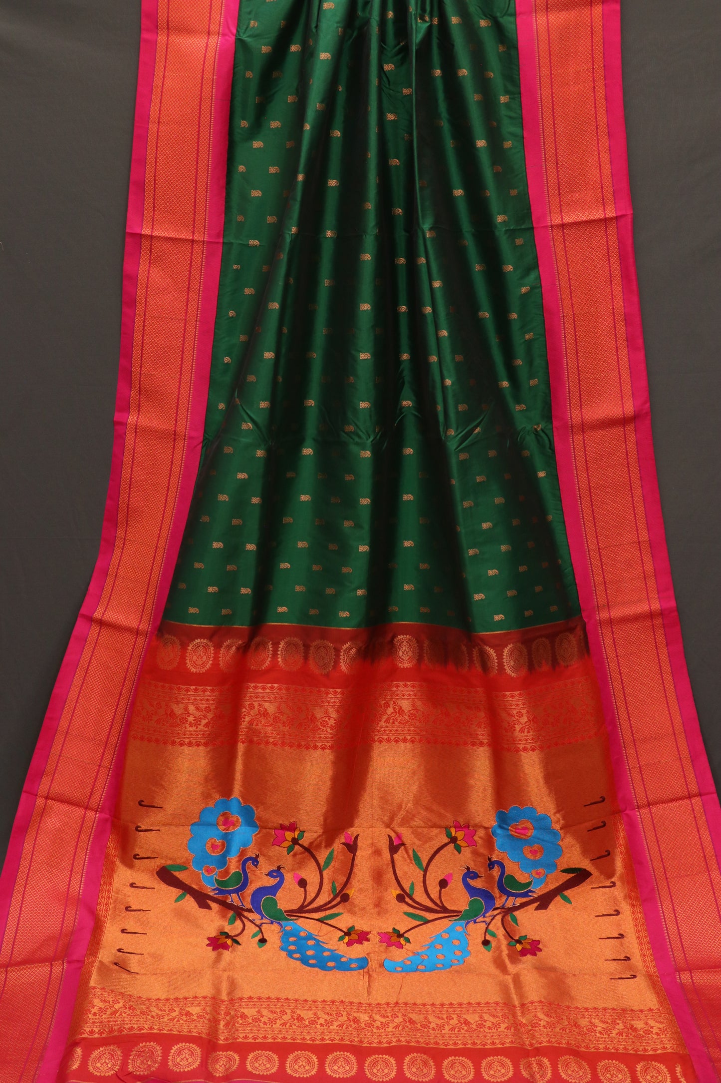 Kadiyal Rich Pallu Paithani