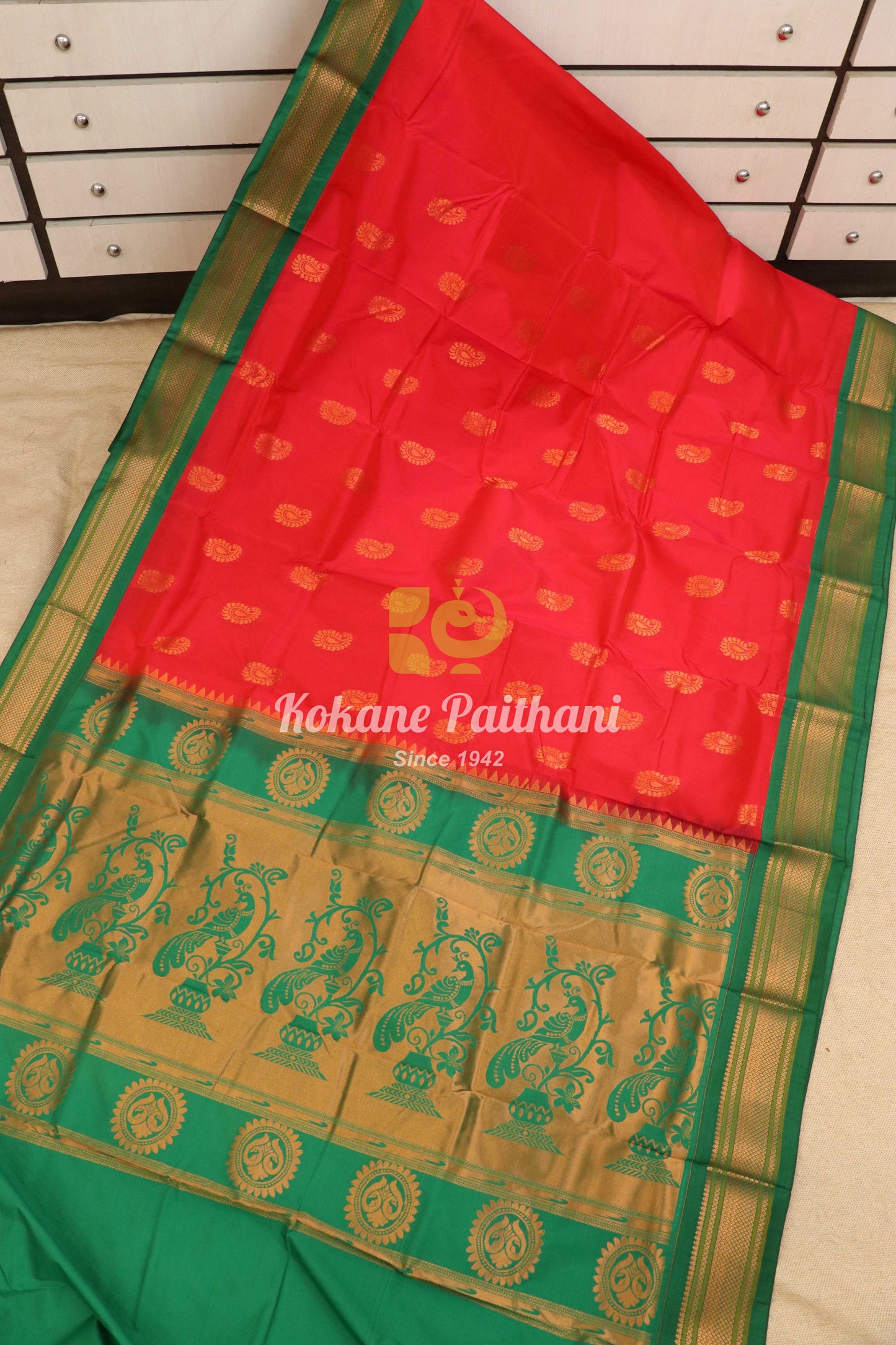 Kuyari Kadiyal Semi Paithani Saree