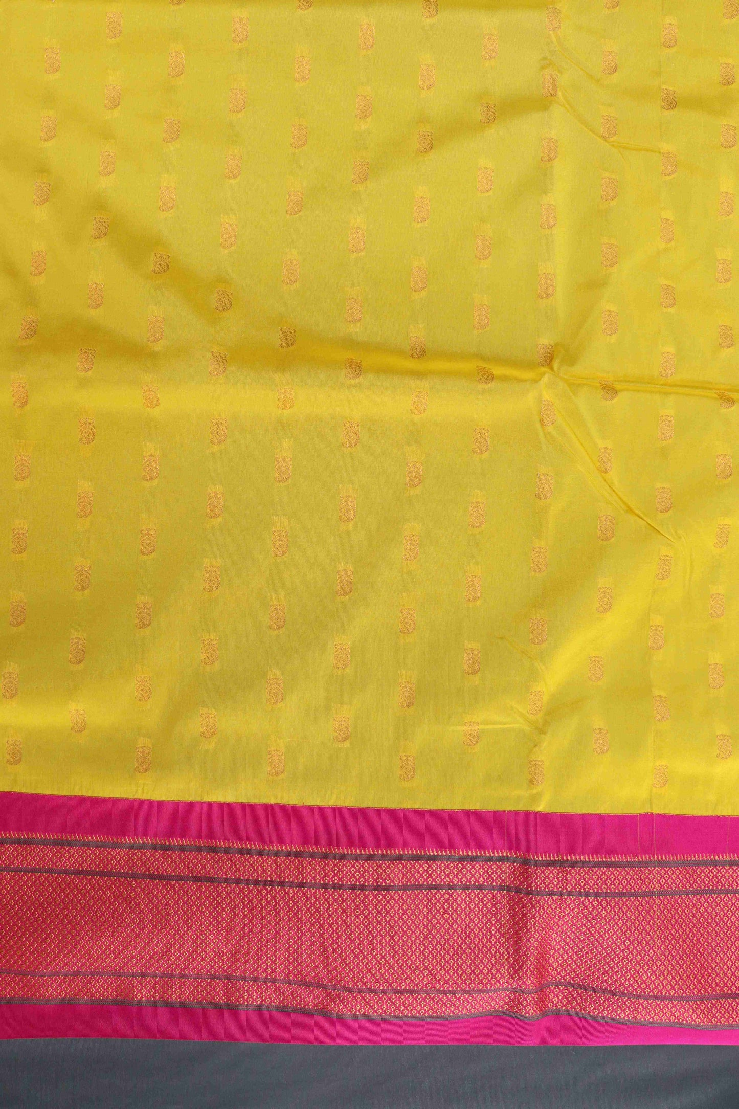 Kadiyal Rich Pallu Paithani