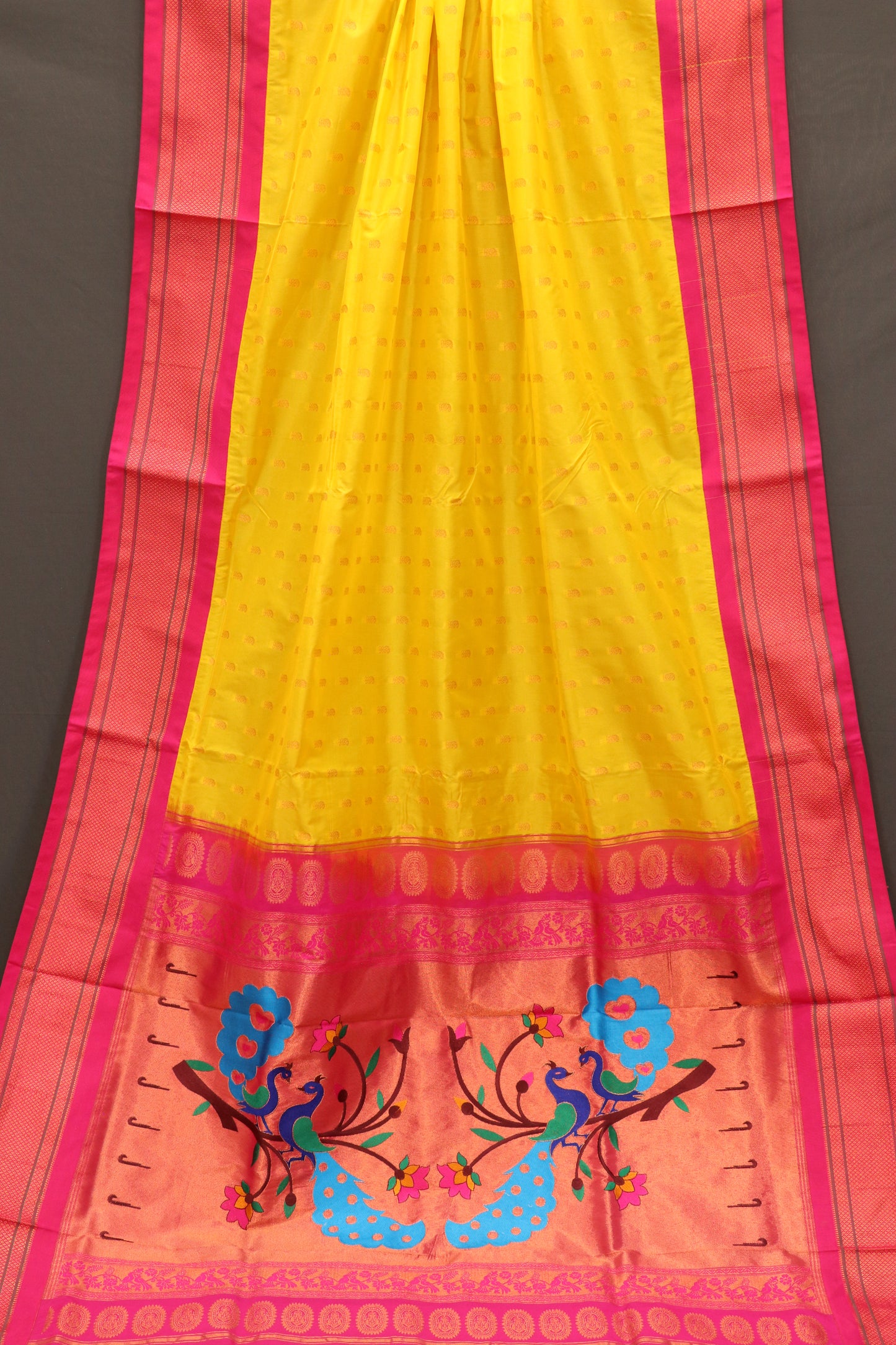 Kadiyal Rich Pallu Paithani