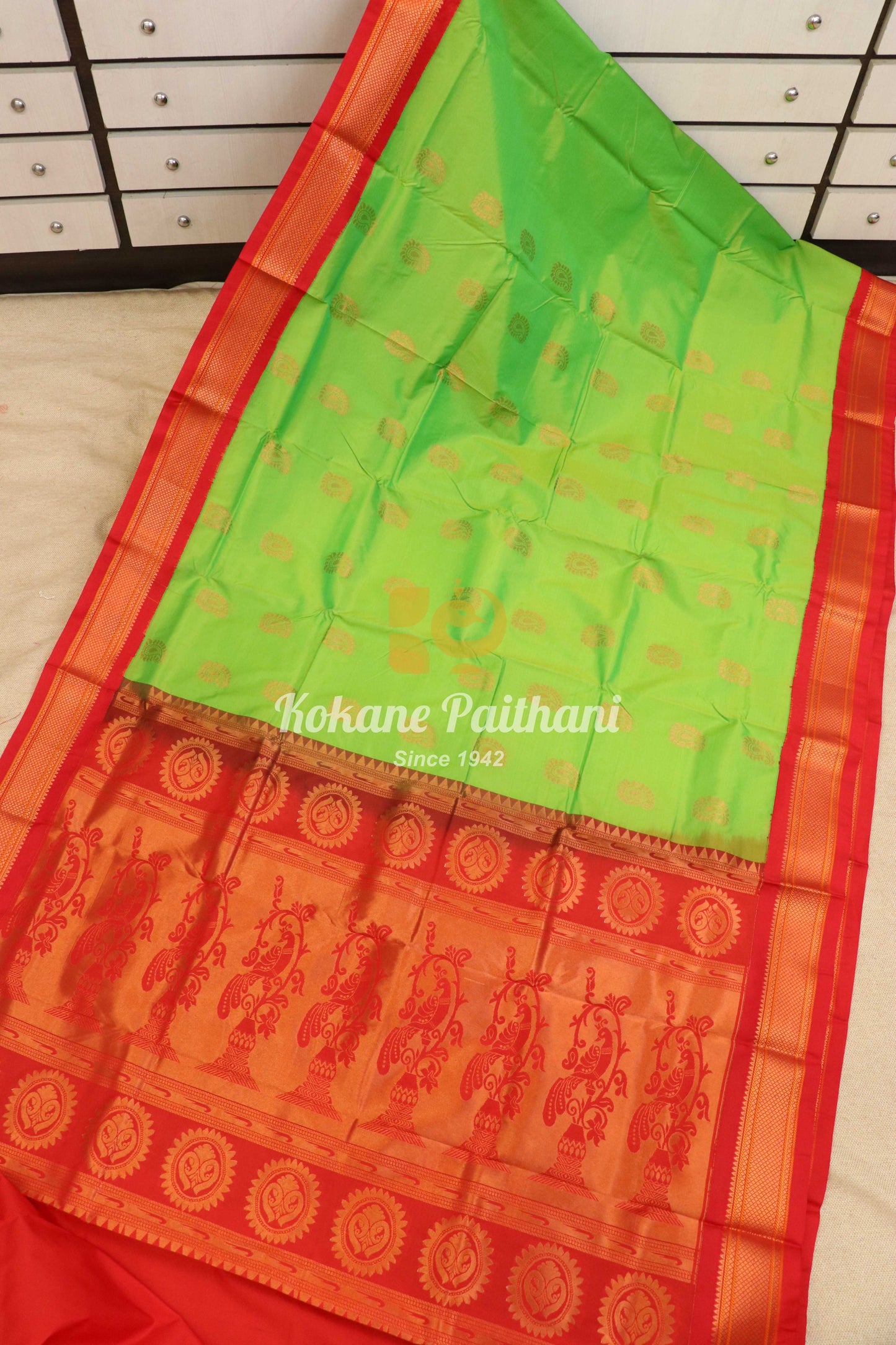 Kuyari Kadiyal Semi Paithani Saree