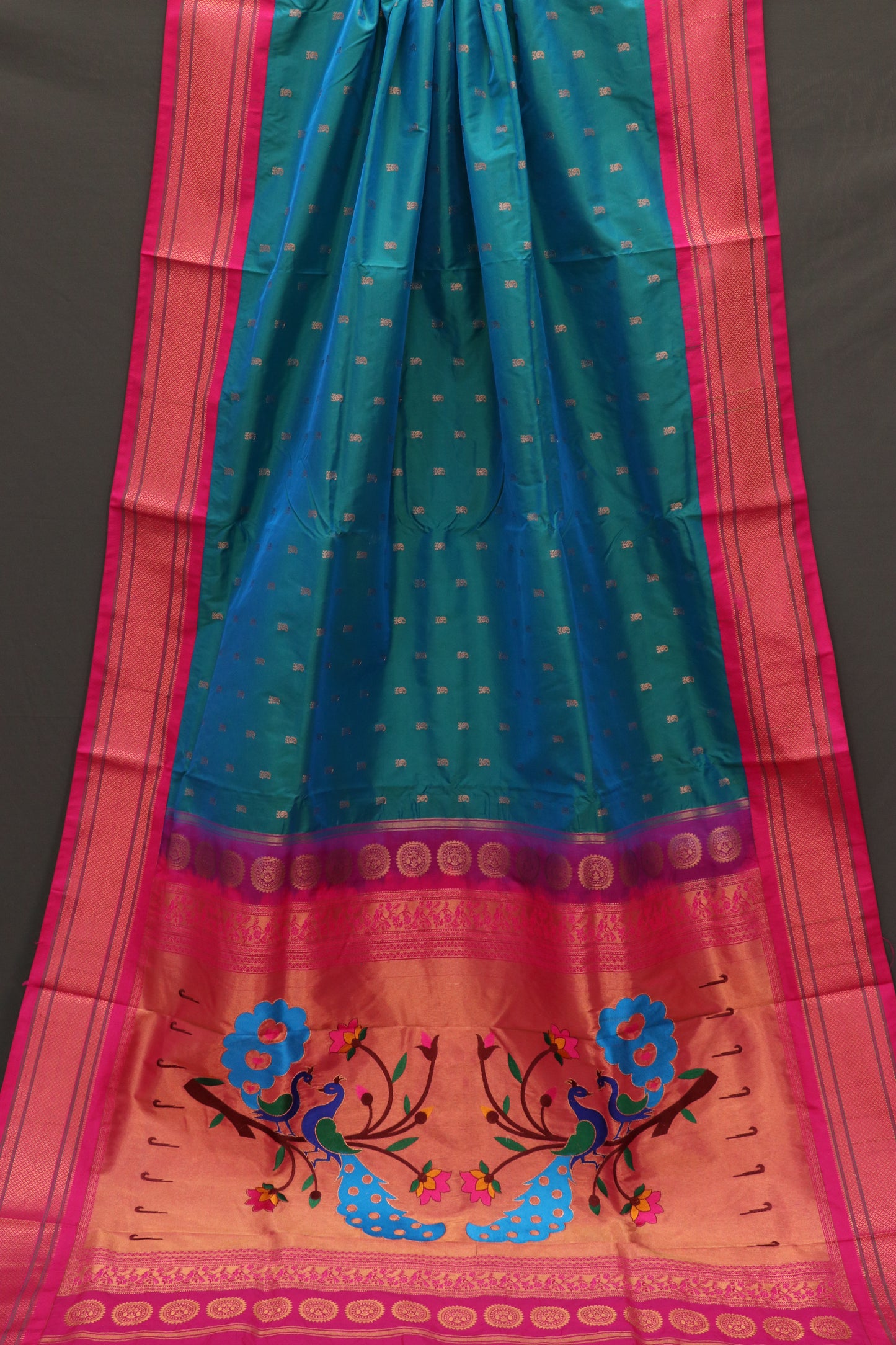 Kadiyal Rich Pallu Paithani