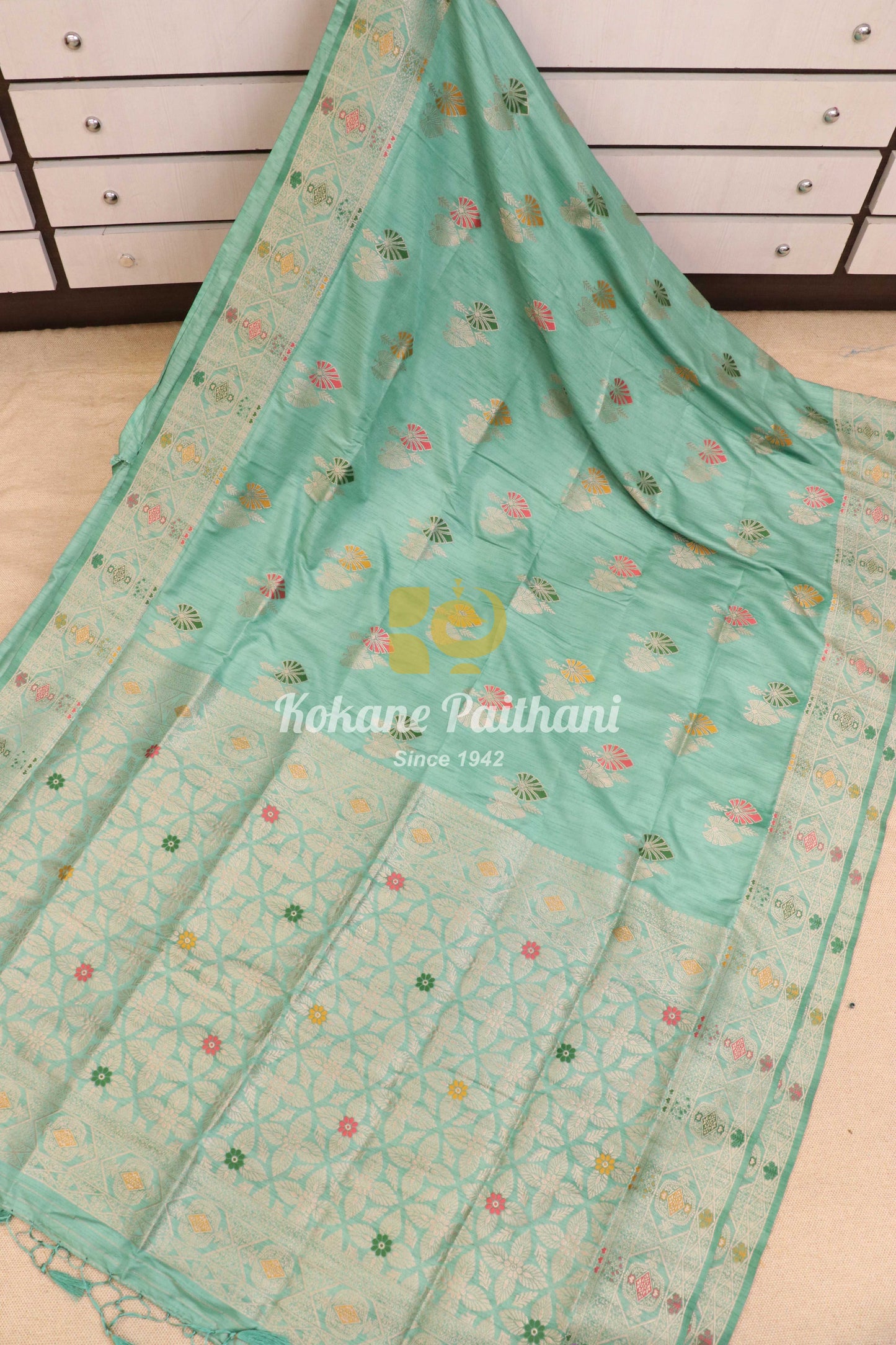 Dola Meena Saree