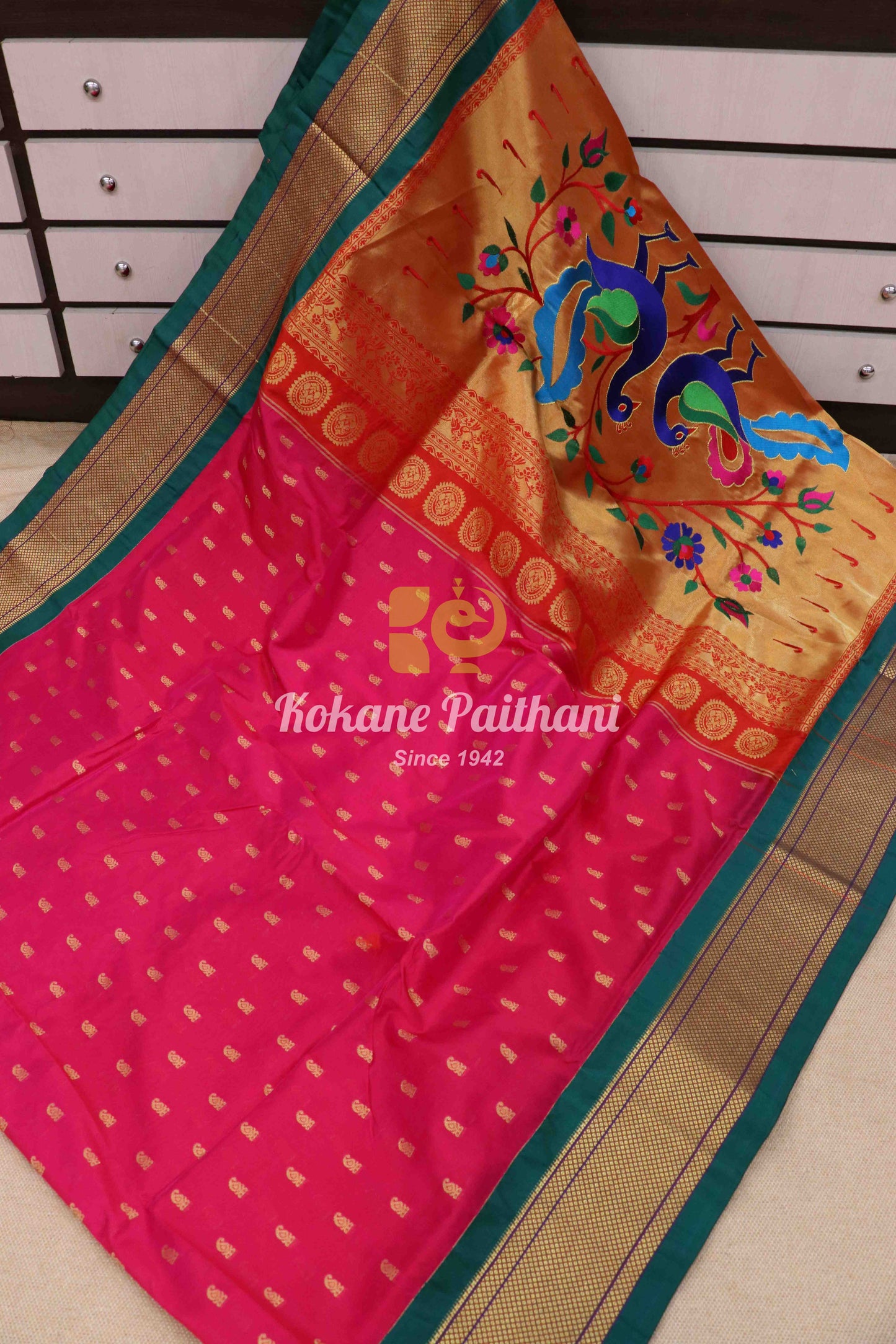 Kadiyal Rich Pallu Paithani Saree